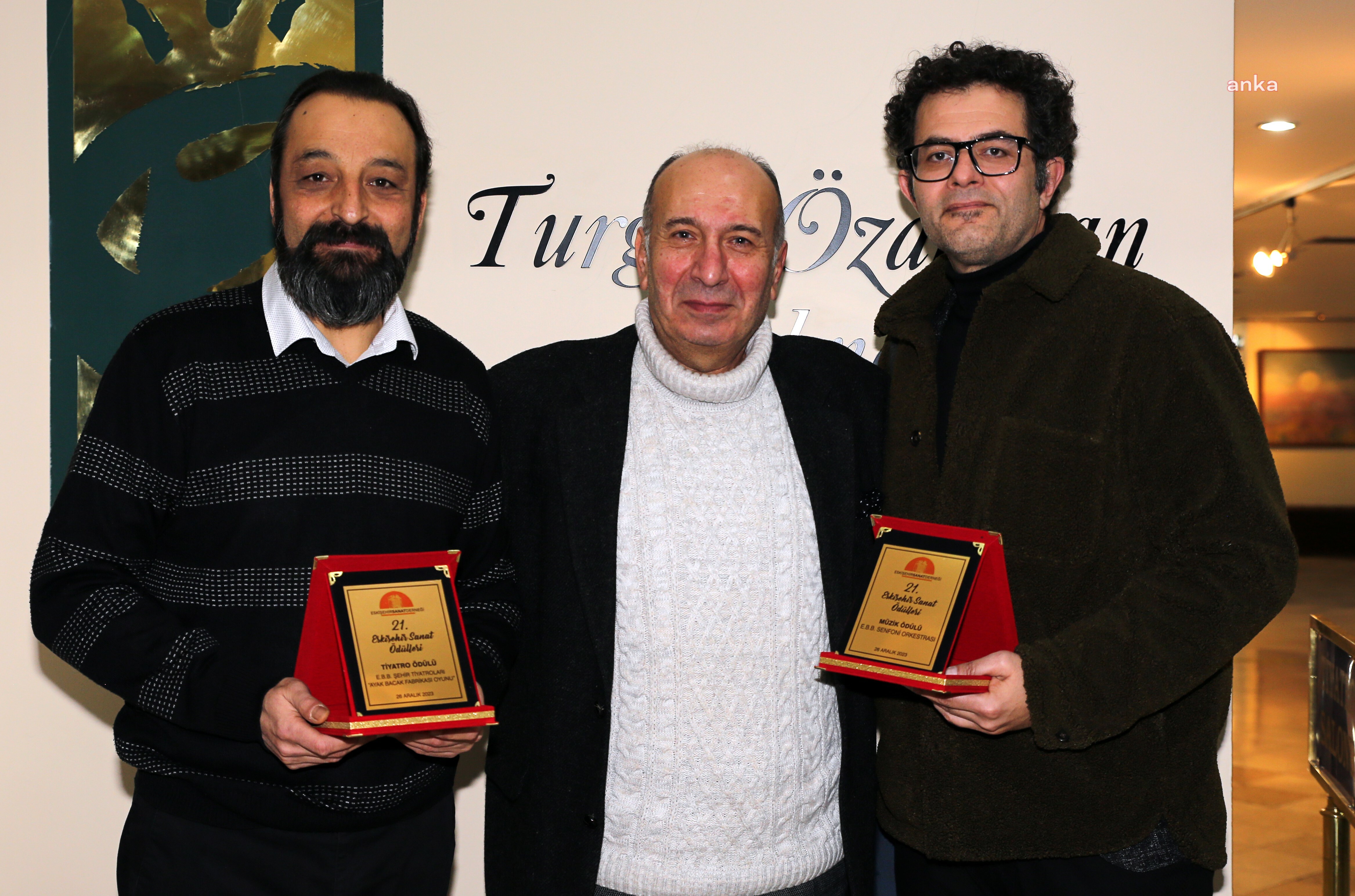 EBB ŞEHİR TİYATROLARI VE SENFONİ ORKESTRASI'NA SANAT ÖDÜLÜ