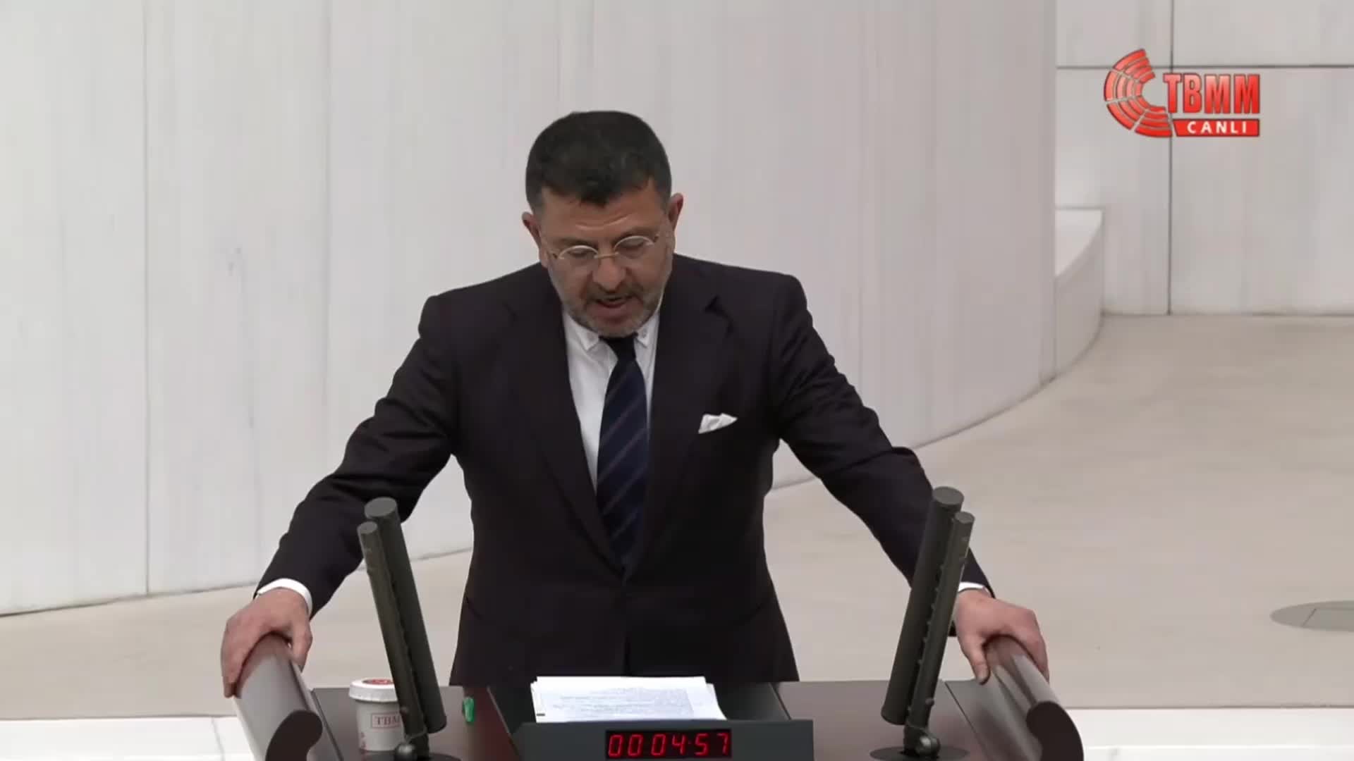 TBMM GENEL KURULU'NDA CHP VE MHP ARASINDA "TERÖR" TARTIŞMASI... AĞBABA: "KİM TERÖRİSTİ, TERÖRÜ ÖVÜYORSA ALLAH ONUN BİN TÜRLÜ BELASINI VERSİN"