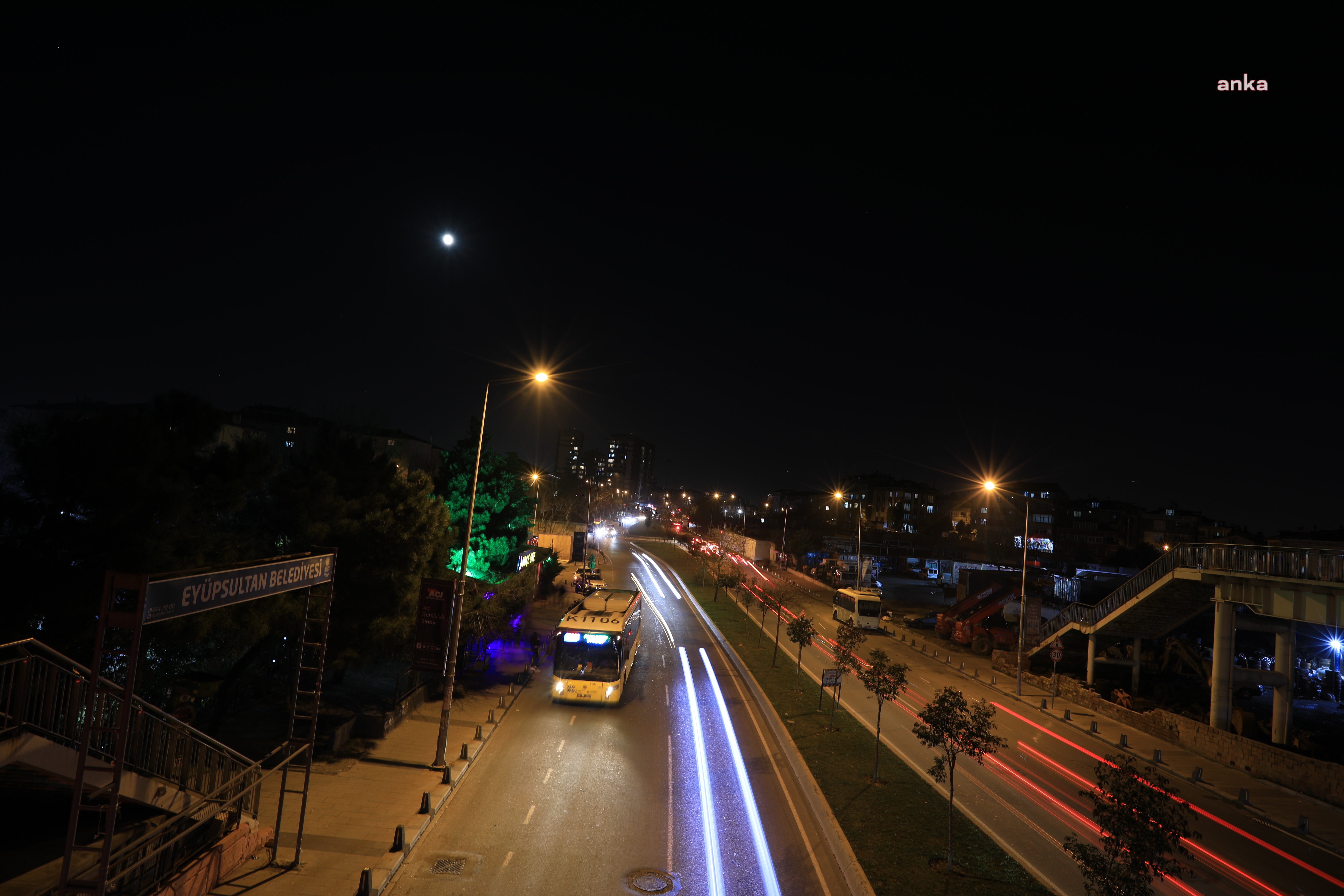 İBB, GECE SAATLERİNDEKİ OTOBÜS SEFERLERİNİN SAYISINI ARTIRDI