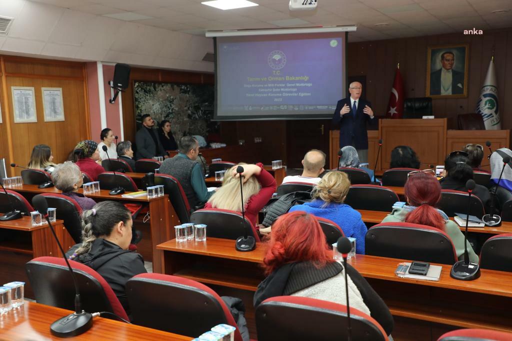ODUNPAZARI BELEDİYESİ'NDEN HAYVANSEVERLERE YEREL HAYVAN KORUMA GÖREVLİSİ EĞİTİMİ