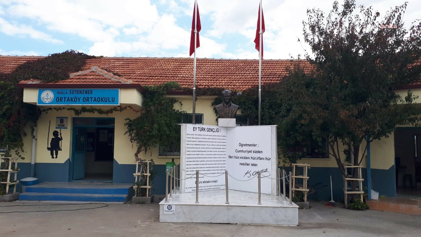MUĞLA BÜYÜKŞEHİR İL GENELİNDE 233 ATATÜRK BÜSTÜ YAPTI