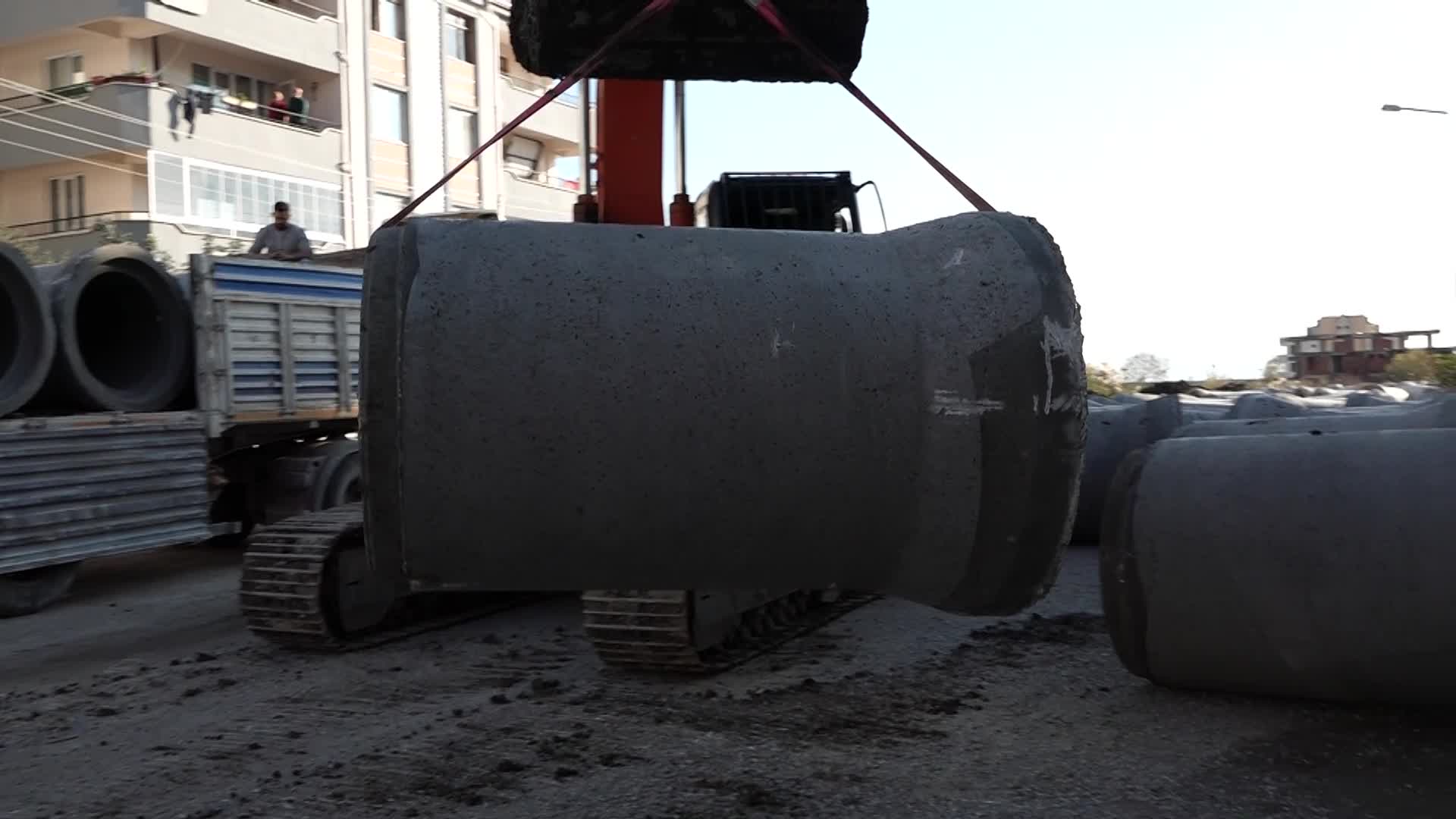 EDREMİT BELEDİYE BAŞKANI ARSLAN, ÇALIŞMALARI YAKINDAN TAKİP EDİYOR