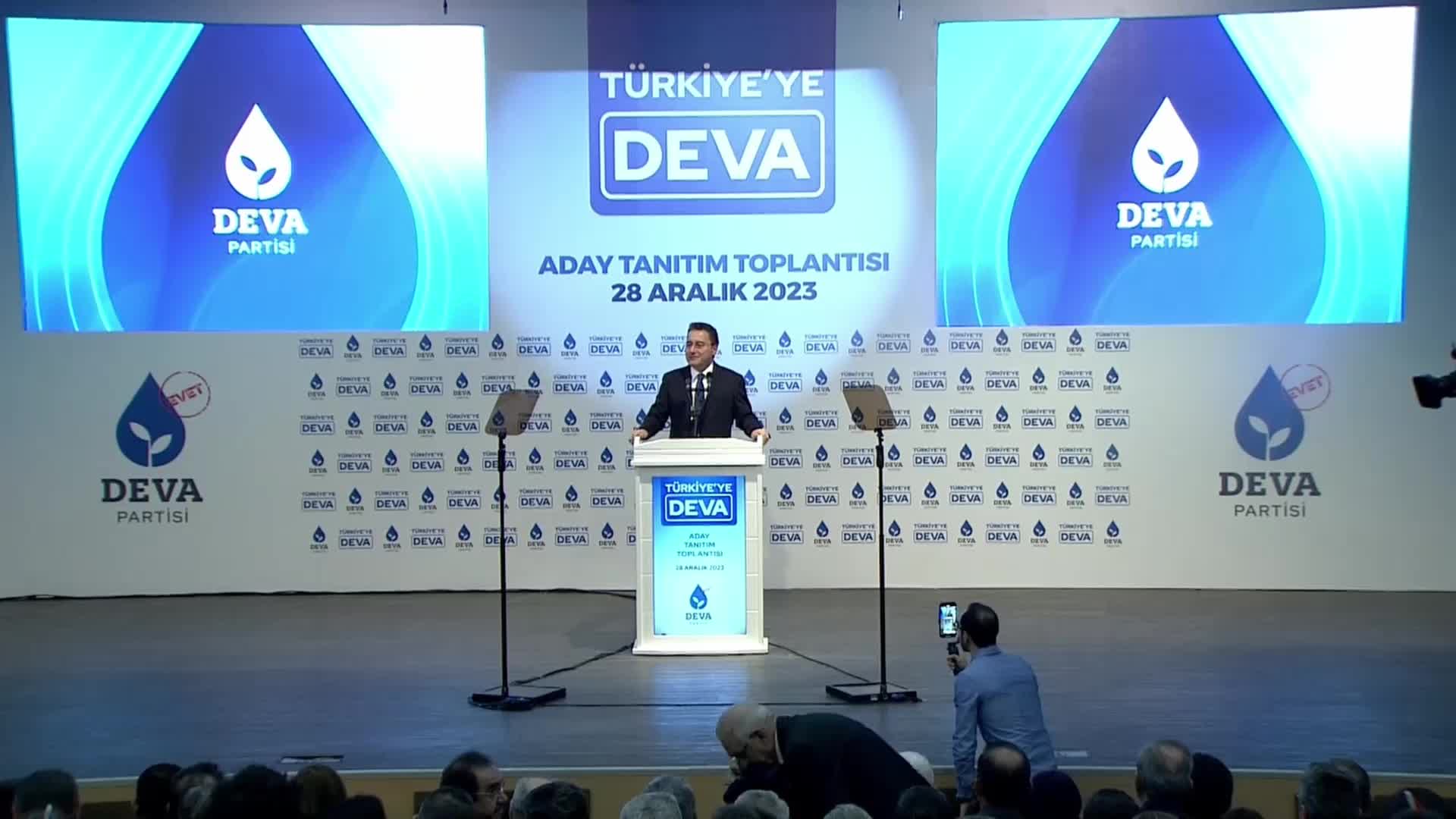 DEVA PARTİSİ 75 BELEDİYE BAŞKAN ADAYINI TANITTI. BABACAN: “2023 YILI TÜRKİYE'SİNDE, ERDOĞAN'IN CUMHURBAŞKANI OLDUĞU TÜRKİYE'DE İNSANLARIN BİR KİLO PEYNİR ALMAKTA ZORLANDIĞI BİR DÖNEM YAŞIYORUZ”