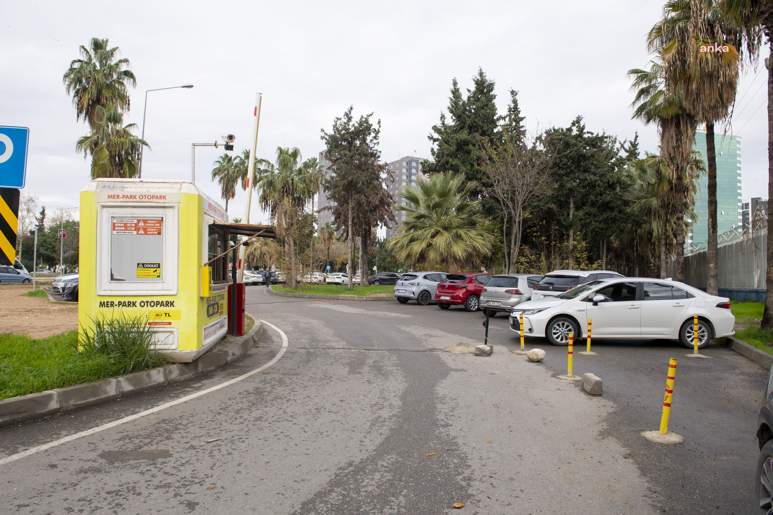 MERSİN BÜYÜKŞEHİR’İN OTOPARKLARI İLE KENT MEYDANLARI RAHAT BİR NEFES ALDI