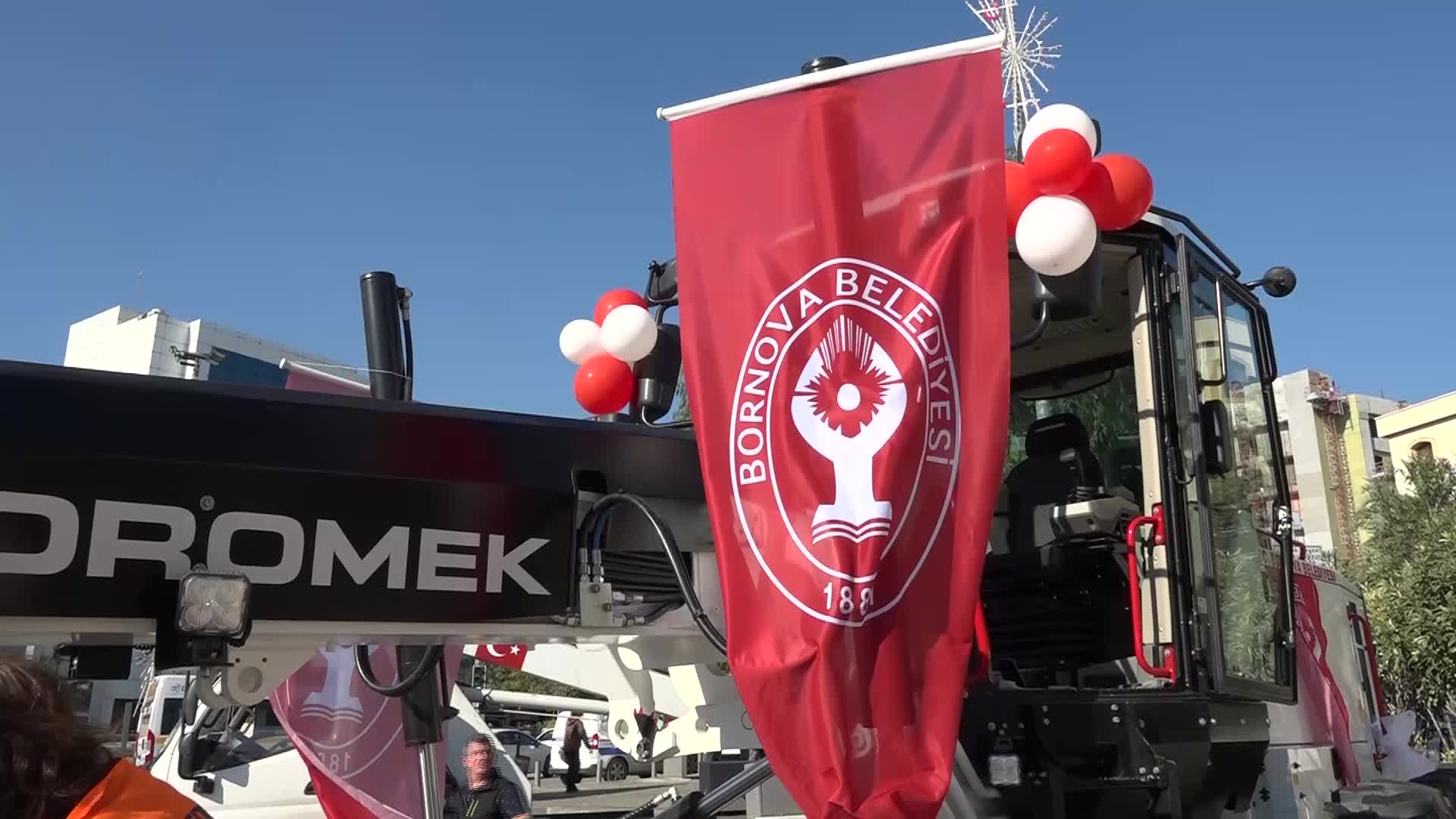 BORNOVA BELEDİYESİ 147'NCİ ARACINI DA FİLOSUNA KATTI