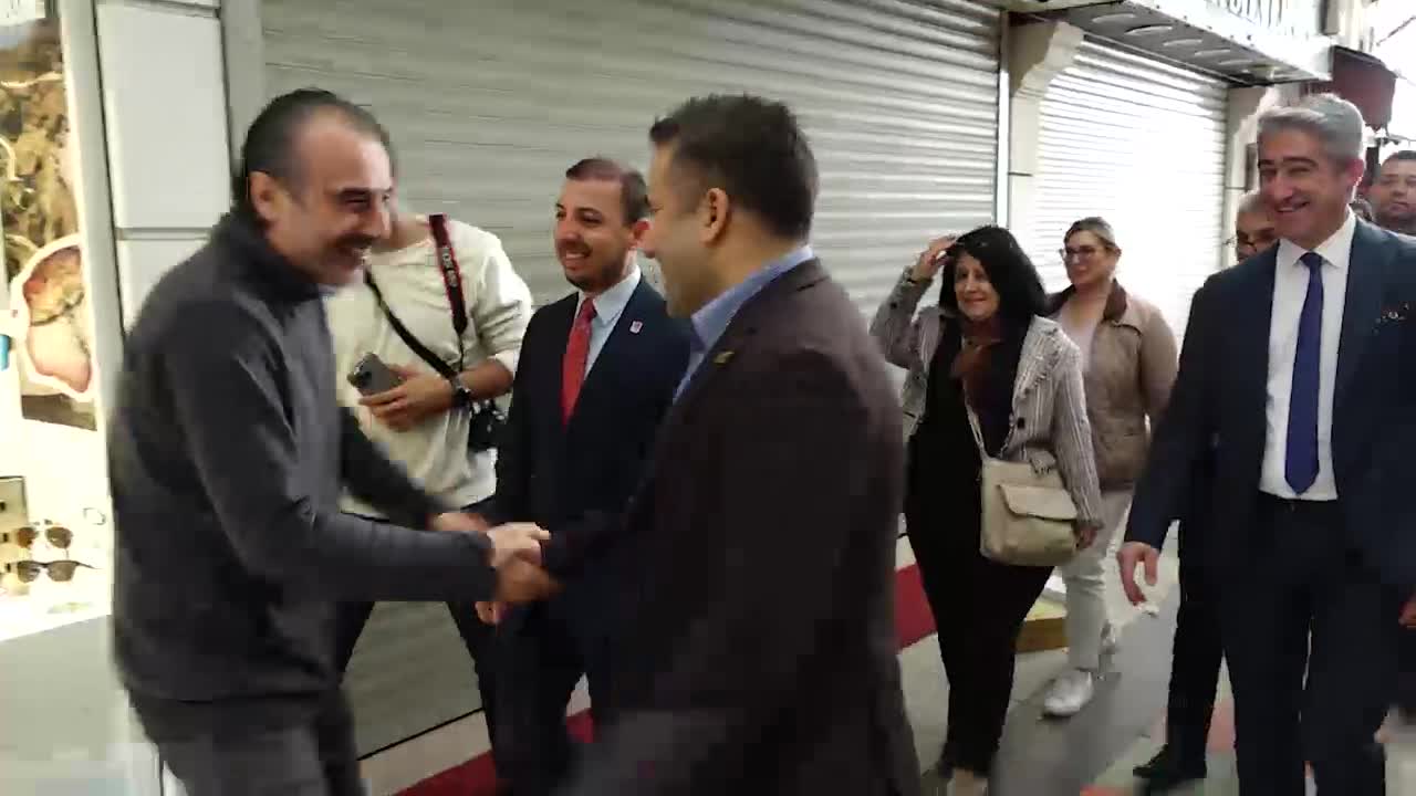 MARMARİS BELEDİYE BAŞKANI OKTAY’DAN ESNAFA YENİ YIL ZİYARETİ