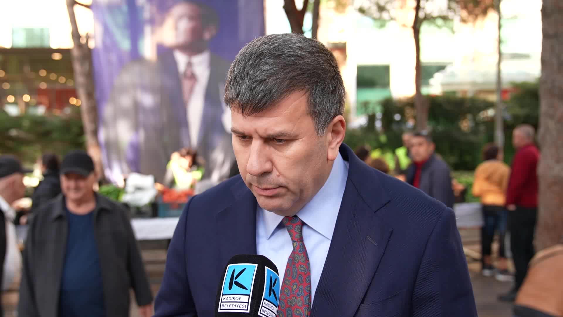 DEPREMZEDE ÇİFTÇİLERİN ÜRÜNLERİ KADIKÖY DAYANIŞMA PAZARI’NDA