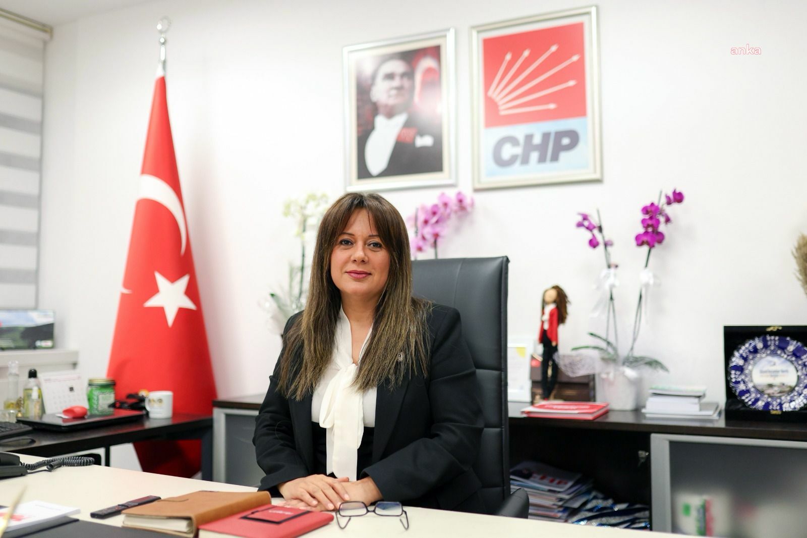 KOZA YARDIMCI'DAN AKP'YE KÜLTÜR SANAT KARNESİ: “RTÜK SOPASIYLA DİZİLERİ SANSÜRLEYEN AKP, 2023 YILINDA KÜLTÜR SANATTA YİNE SINIFTA KALDI"