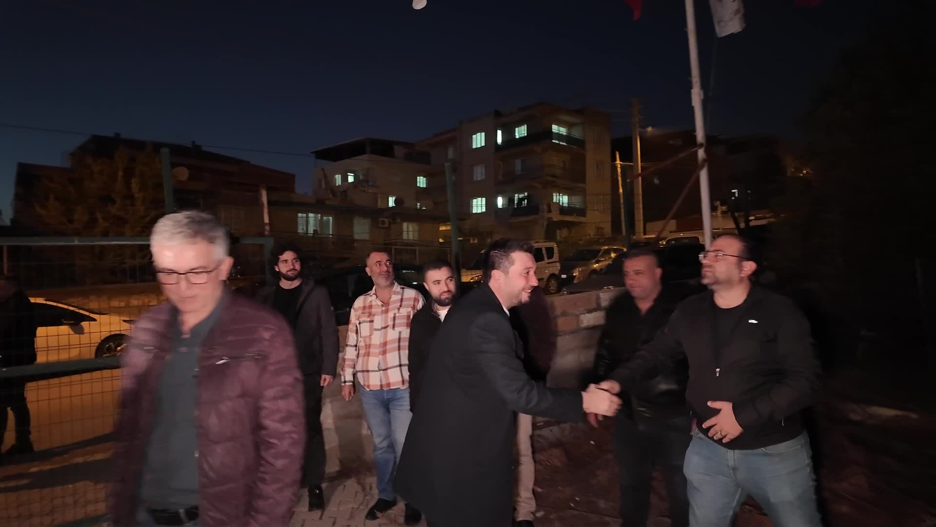 BORNOVA BELEDİYE BAŞKAN ADAY ADAYI TEMİZ, HALK BULUŞMASI'NA KATILDI