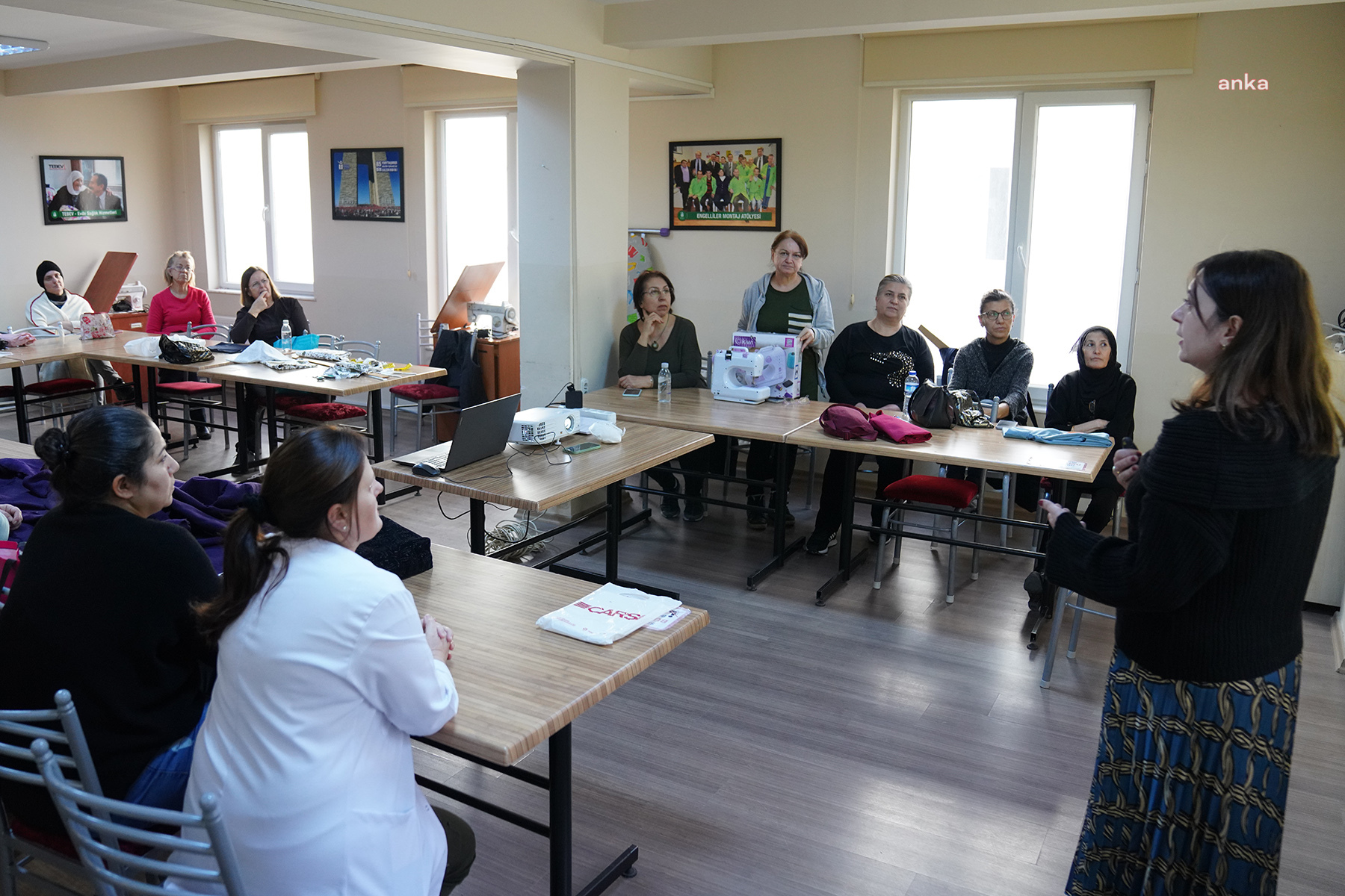 TEPEBAŞI BELEDİYESİ BELDE EVİ KURSİYERLERİNE KADIN SAĞLIĞI SEMİNERİ