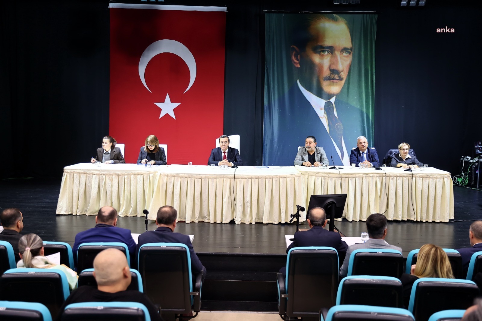 KONAK BELEDİYE MECLİSİ YILIN İLK TOPLANTISINI GERÇEKLEŞTİRDİ