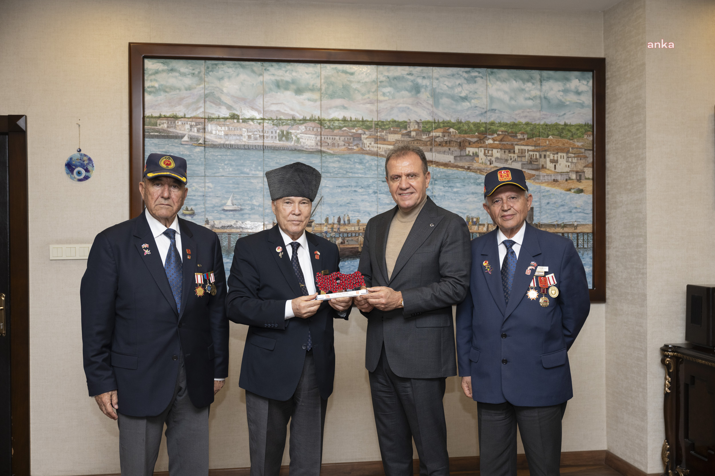 VAHAP SEÇER, AZERBAYCAN ASKERİ DERNEKLER FEDERASYONU BAŞKANI HESENLİ VE BERABERİNDEKİ HEYETİ AĞIRLADI