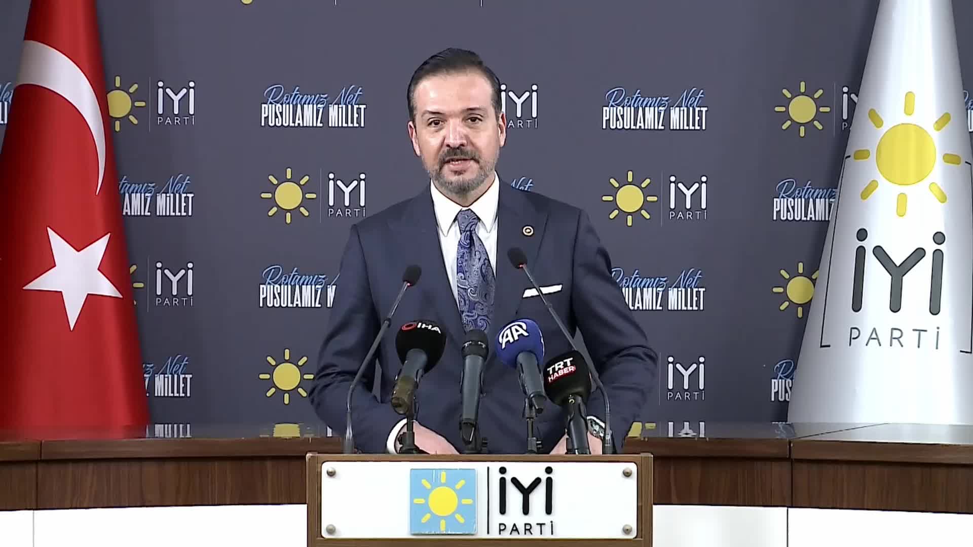 KÜRŞAD ZORLU: "VATANPERVER TÜRK GENÇLERİNİN YERİ ŞÜPHESİZ CEZAEVLERİ DEĞİL; ÜNİVERSİTELER, BİLİM YUVALARIDIR"