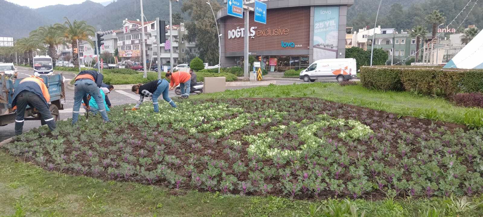 MARMARİS’İN ÇEHRESİ, PARK VE BAHÇELER MÜDÜRLÜĞÜ EKİPLERİNİN ÇALIŞMALARIYLA DEĞİŞİYOR