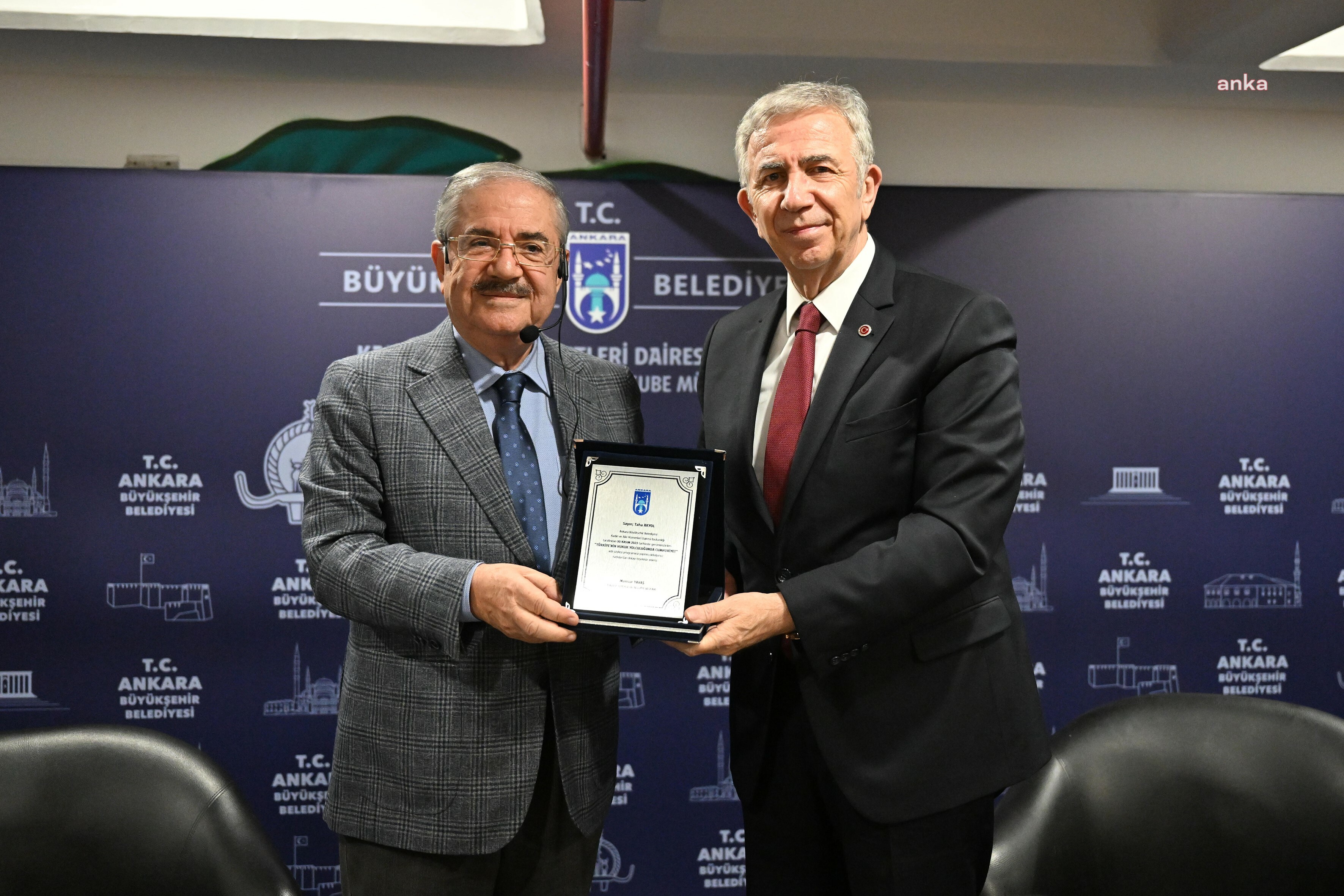 ANKARA BÜYÜKŞEHİR, “TÜRKİYE’NİN HUKUK YOLCULUĞUNDA CUMHURİYET” KONULU SÖYLEŞİYE EV SAHİPLİĞİ YAPTI