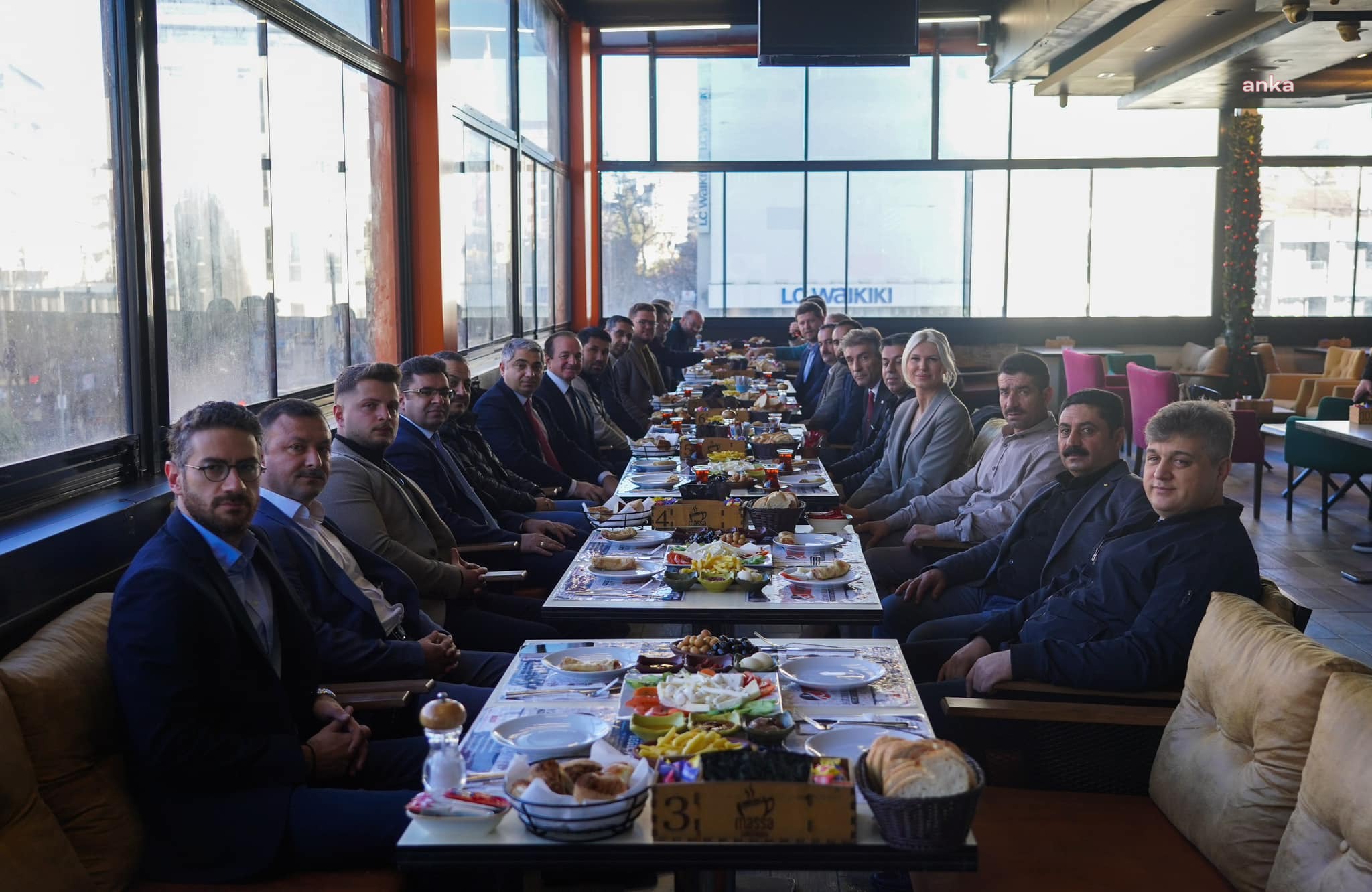 BİLECİK BELEDİYE BAŞKANVEKİLİ SUBAŞI, İNŞAAT SEKTÖRÜNDEKİ İSİMLERLE BİR ARAYA GELDİ