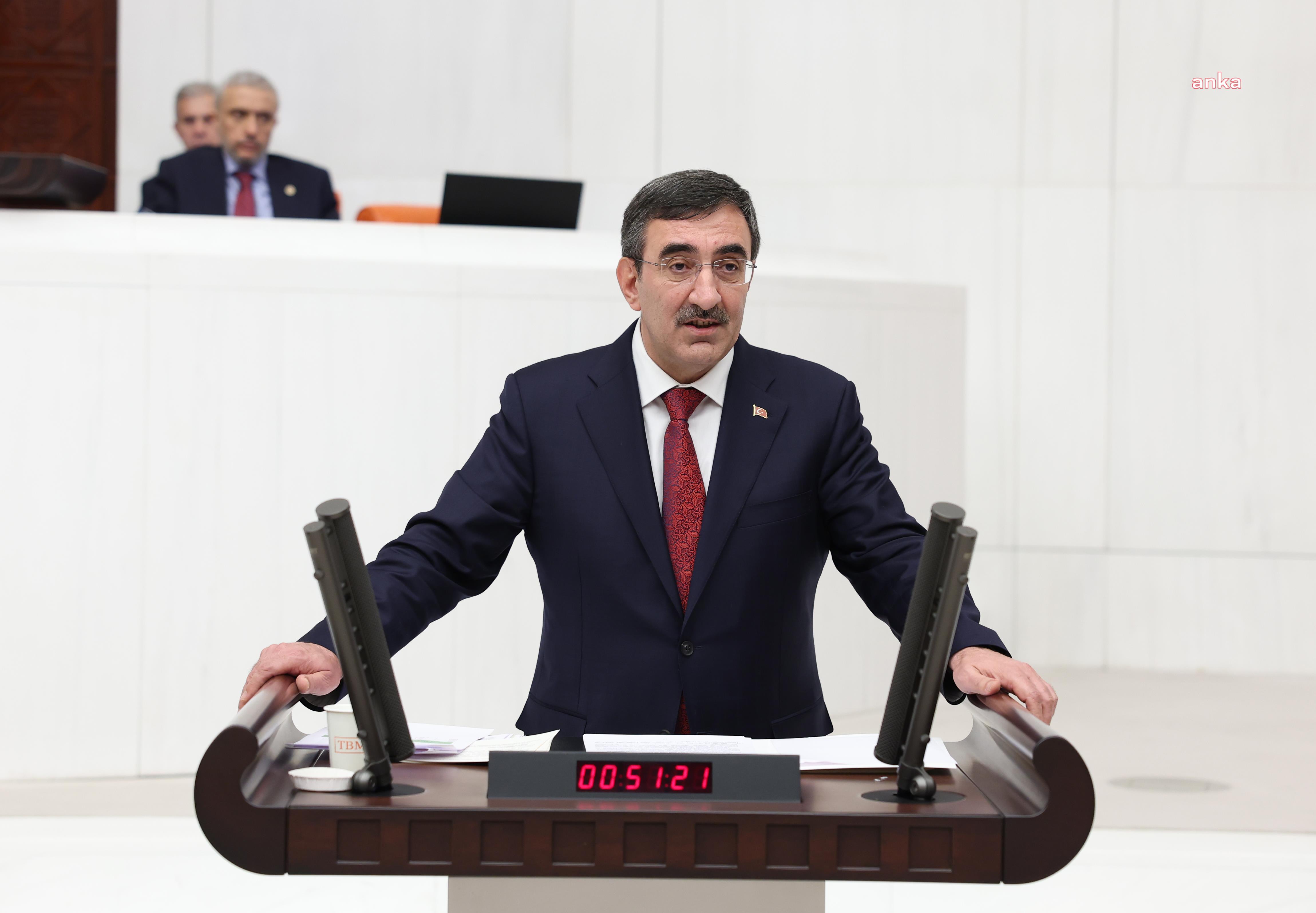 CEVDET YILMAZ’DAN CHP’Lİ AKAY’IN 'GRİ LİSTE' SORUSUNA YANIT: “TÜRKİYE, MEVZUAT UYUMU KONUSUNDA FATF ÜYELERİ ARASINDA ŞU AN EN BAŞARILI ÜLKE KONUMUNA GELMİŞTİR”