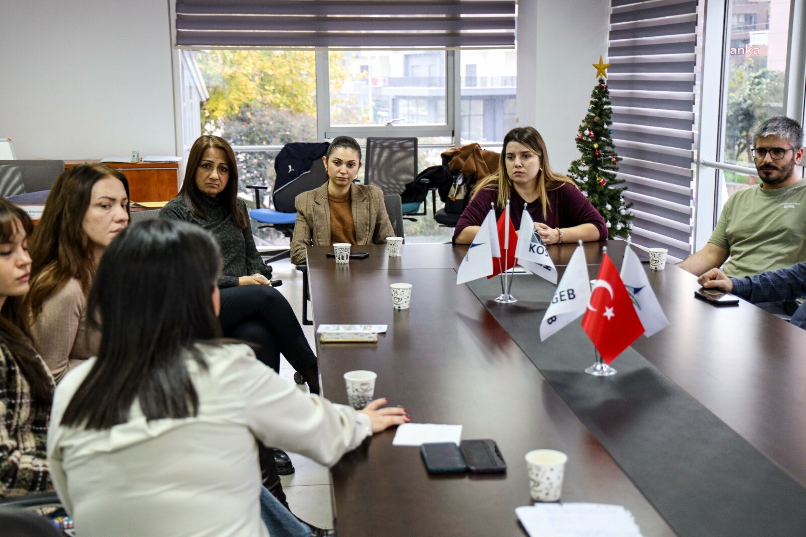 KARŞIYAKA’DA "YEREL YÖNETİMLERDE ETKİLİ GERİ DÖNÜŞÜM" KONUŞULDU