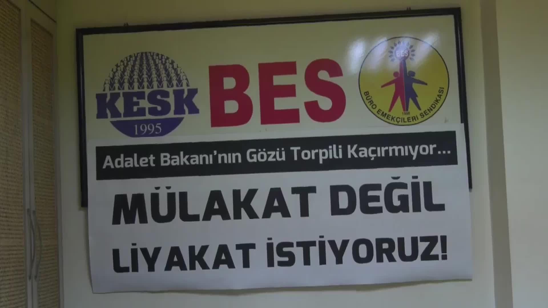 BES BAŞKANI ÖZER AVANAŞ’TAN ADALET BAKAN YARDIMCISI RAMAZAN CAN’A TEPKİ: “ÖZÜR DİLEYEREK İSTİFA ETMESİ GEREKİRKEN, MAHKEMEYE KOŞUP ÇIKAN HABERLERE YAYIN YASAĞI KARARI ÇIKARMAK İLK İŞİ OLMUŞTUR”
