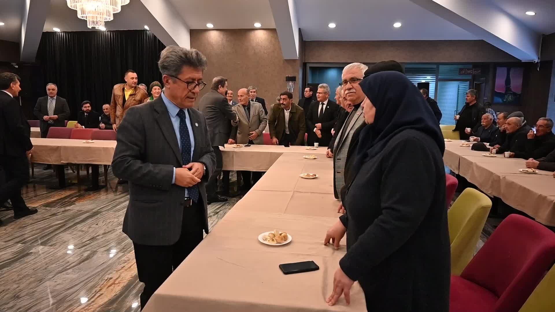 İYİ PARTİ GENEL BAŞKAN YARDIMCISI TANER DEMİRER YOZGAT’TA: “TÜRKİYE'DE UYUŞTURUCU BAĞIMLILIĞINDAN KARTELLERE, UYUŞTURUCU TİCARETİ YAPANLARA 10 MİLYAR DOLAR PARA GİDİYOR”