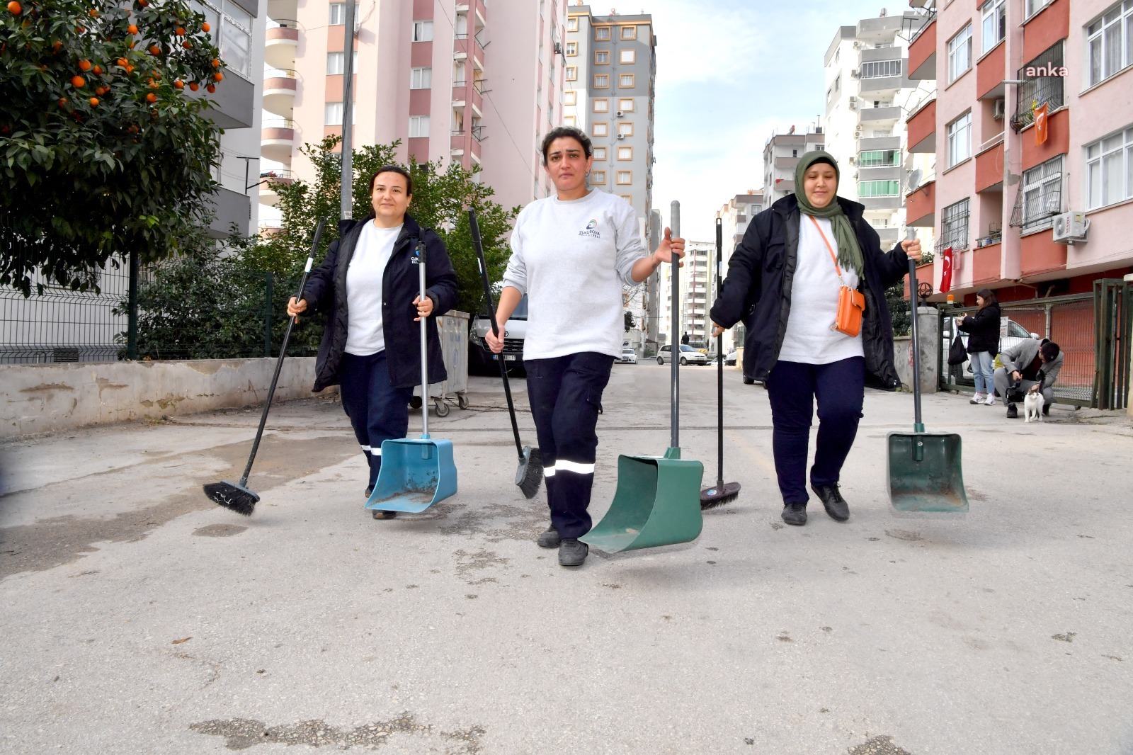 ÇUKUROVA’DA TEMİZLİK MELEKLERİ TİMİ İŞBAŞINDA