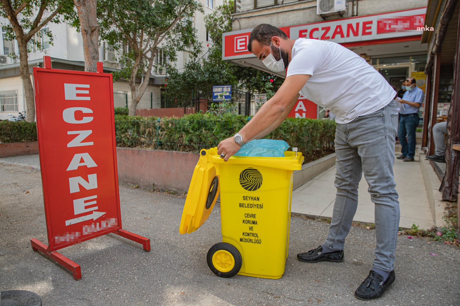 SEYHAN’DA YAKLAŞIK 2 TON ATIK EKONOMİYE KAZANDIRILDI