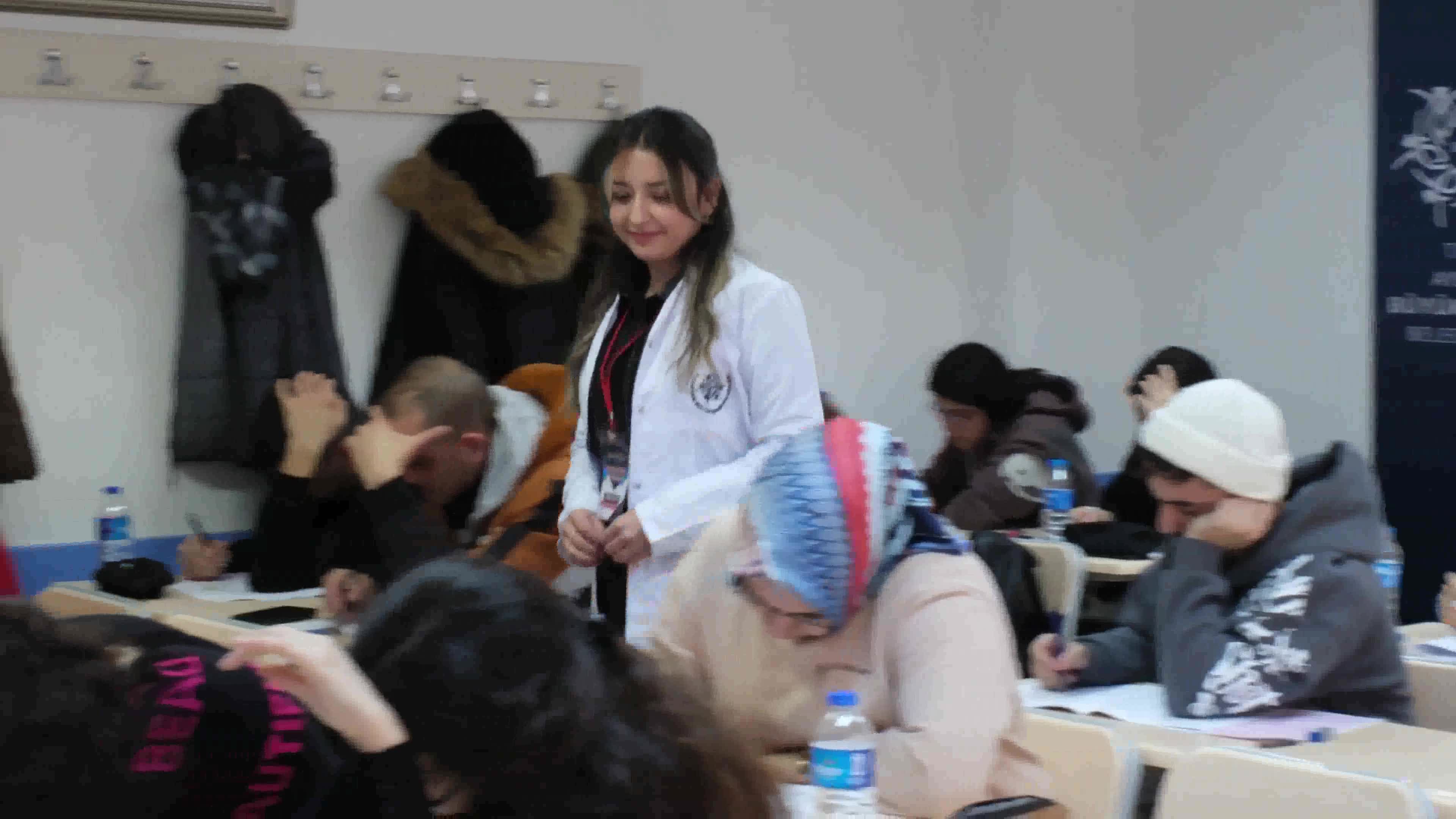 AYDIN BÜYÜKŞEHİR, MEMUR ADAYLARININ YANINDA