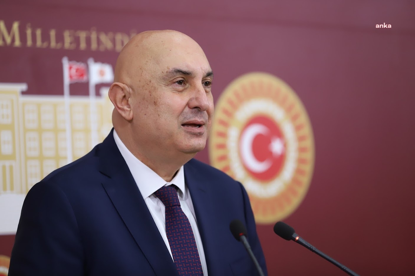 ENGİN ÖZKOÇ: “EN DÜŞÜK EMEKLİ MAAŞI 15 BİN TL OLMALIDIR”