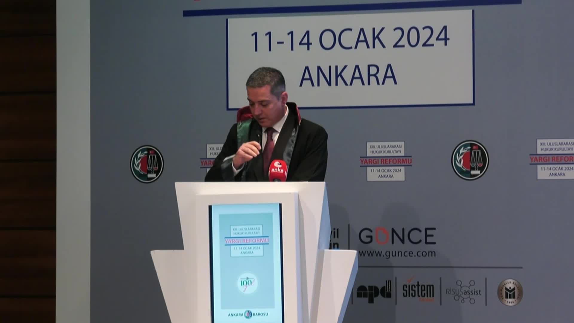 TBB BAŞKANI ERİNÇ SAĞKAN: “YARGI BAĞIMSIZLIĞI SAĞLANMADIĞI MÜDDETÇE YAPILACAK TÜM DÜZENLEMELER KAĞIT ÜZERİNDE KALMAYA MAHKUMDUR VE BU ÇERÇEVEDEKİ HİÇBİR DÜZENLEMEDEN DE REFORM ÇIKMAZ”