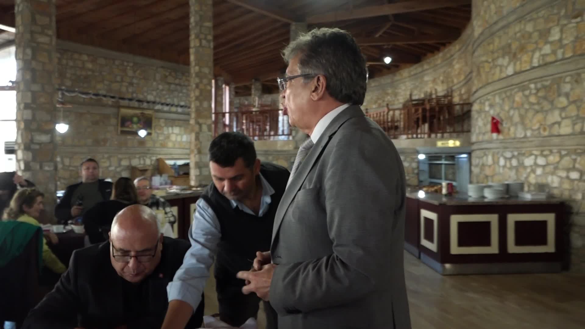 BAŞKAN HASAN ARSLAN, GAZETECİLERLE BİR ARAYA GELDİ