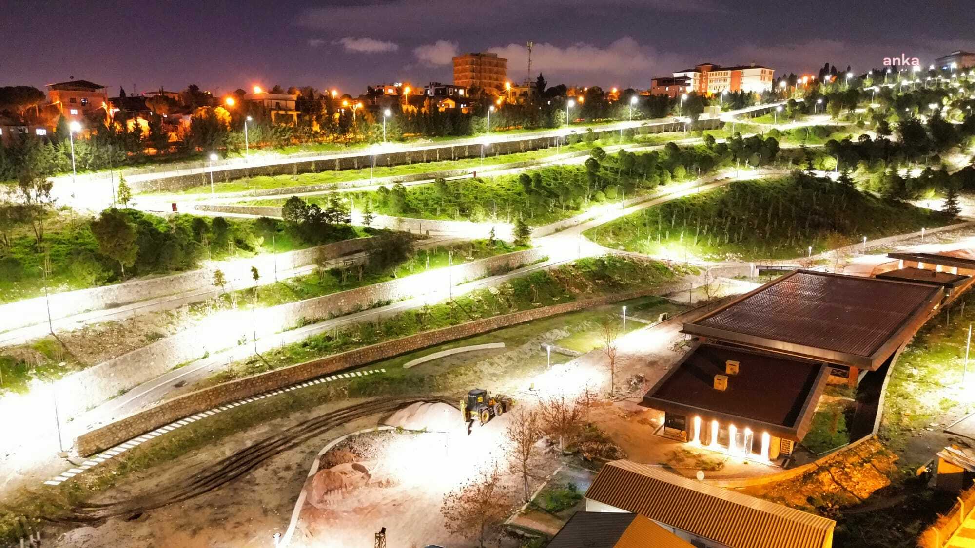 İZMİR'DE PORTAKAL VADİSİ AÇILIŞ İÇİN GÜN SAYIYOR