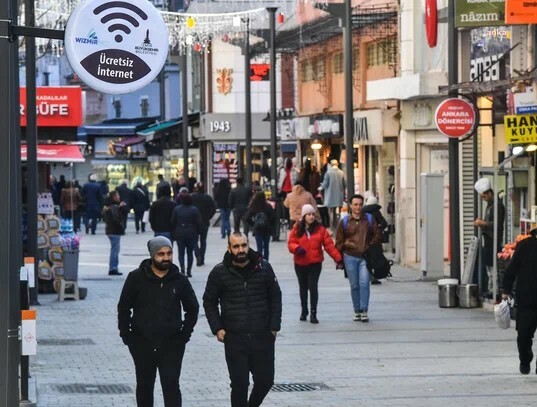 KEMERALTI'NDA 17 NOKTADA WİZMİRNET DÖNEMİ