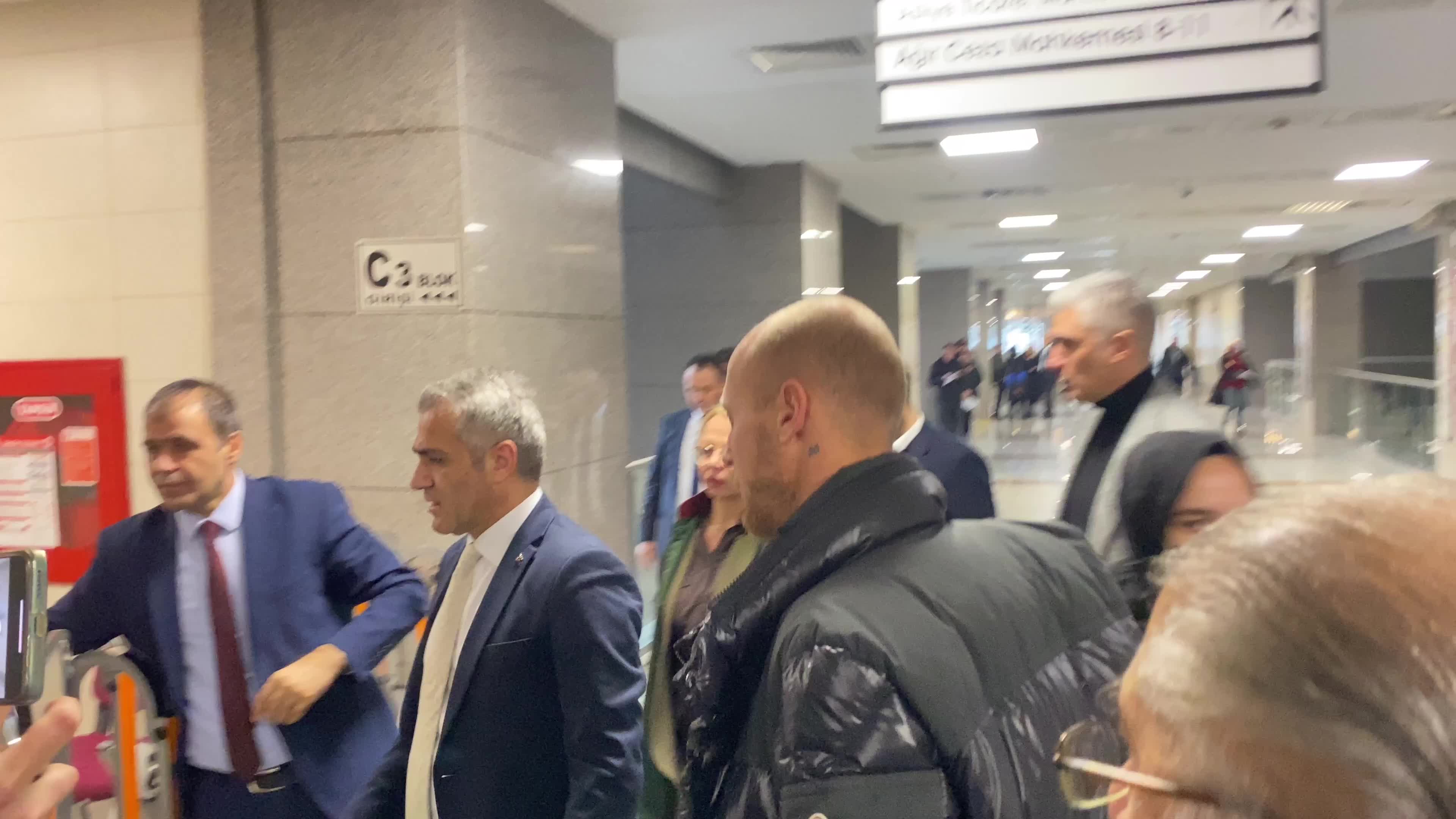“YÜKSEK KARLI GİZLİ FON” DAVASINDA, FUTBOLCULARI DOLANDIRDIĞI İDDİA EDİLEN SEÇİL ERZAN VE ALTI SANIK HAKKINDAKİ YARGILAMA SÜRÜYOR