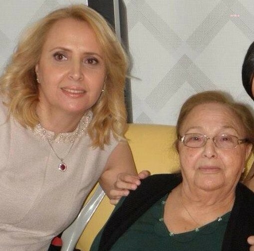 ÖZGÜR ÖZEL: “ANKARA MİLLETVEKİLİMİZ SEMRA DİNÇER’İN ANNESİ SAİME DİNÇER’E ALLAH'TAN RAHMET, DİNÇER AİLESİNE VE YAKINLARINA BAŞSAĞLIĞI DİLİYORUM”