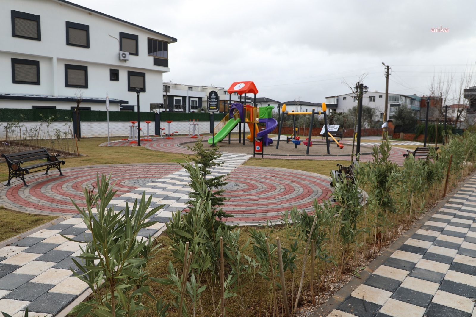 MENDERES BELEDİYESİ'NDEN GÖLCÜKLER'E YENİ PARK