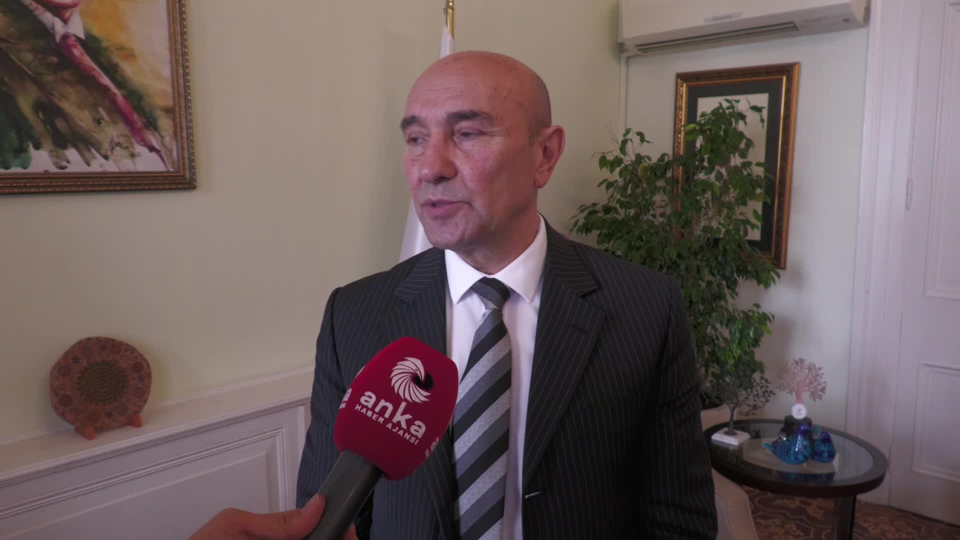 İZMİR BÜYÜKŞEHİR BELEDİYE BAŞKANI TUNÇ SOYER'DEN HÜKÜMETİN HALKAPINAR-OTOGAR METRO HATTINA 3 BİN TL BÜTÇE AYIRMASINA TEPKİ... SOYER: “YAPAMIYORLARSA BIRAKSINLAR, BARİ BİZ YAPALIM”