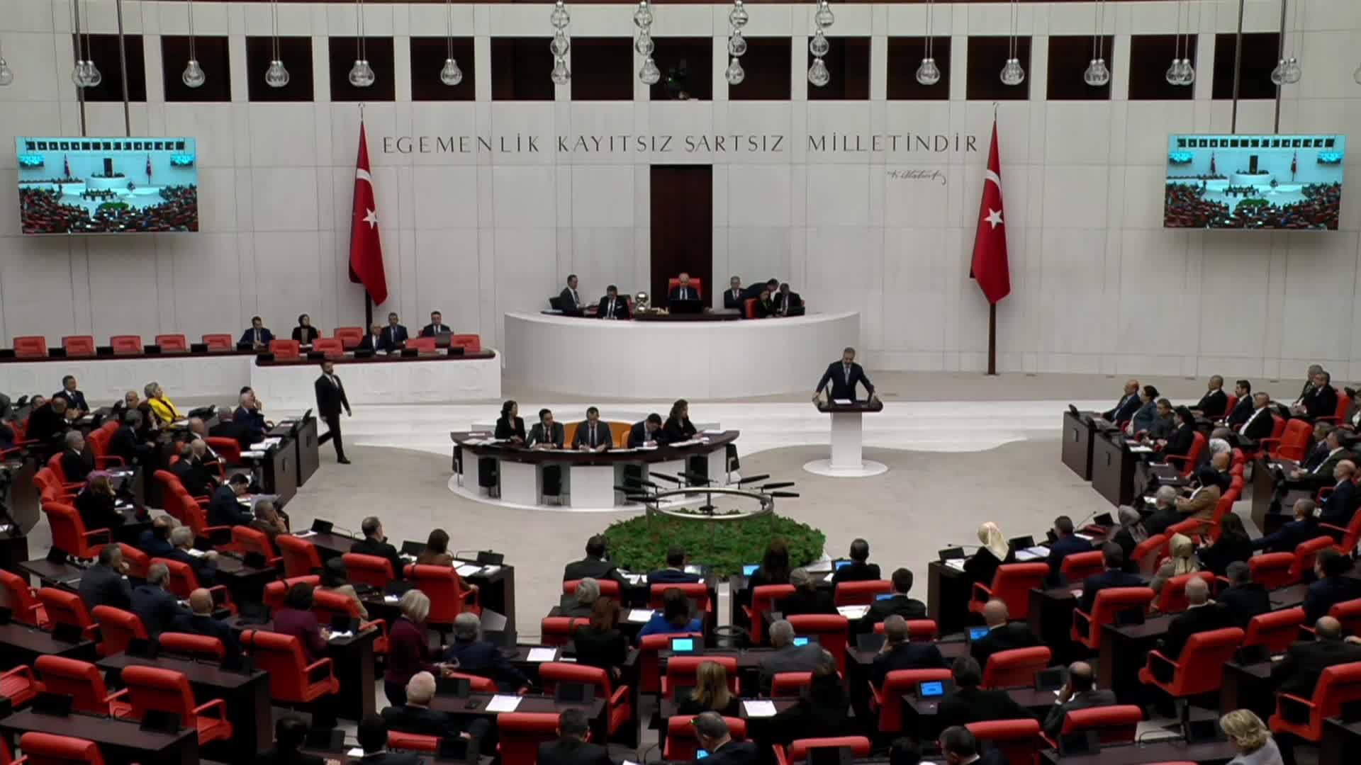 HAKAN FİDAN: “SÜLEYMANİYE’YE YÖNELİK YAPTIRIMLARIMIZA RAĞMEN KYB,  PKK’YA TUTUMUNU DEĞİŞTİRMEZSE DAHA İLERİ TEDBİRLER ALMAKTA TEREDDÜT ETMEYECEĞİZ”