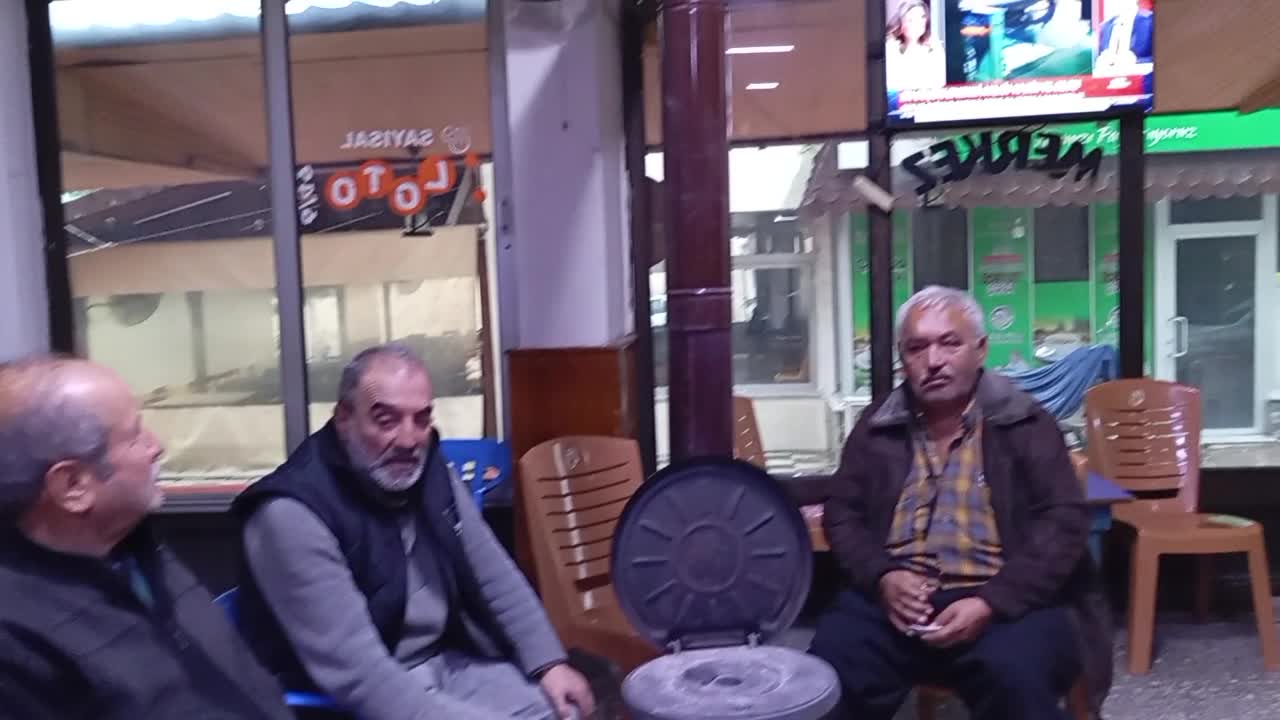 KADİRLİLİ EMEKLİ VATANDAŞ: "YÜZDE 5 ZAM VERENE KADAR HİÇ VERİLMESE BUNDAN DAHA İYİYDİ"