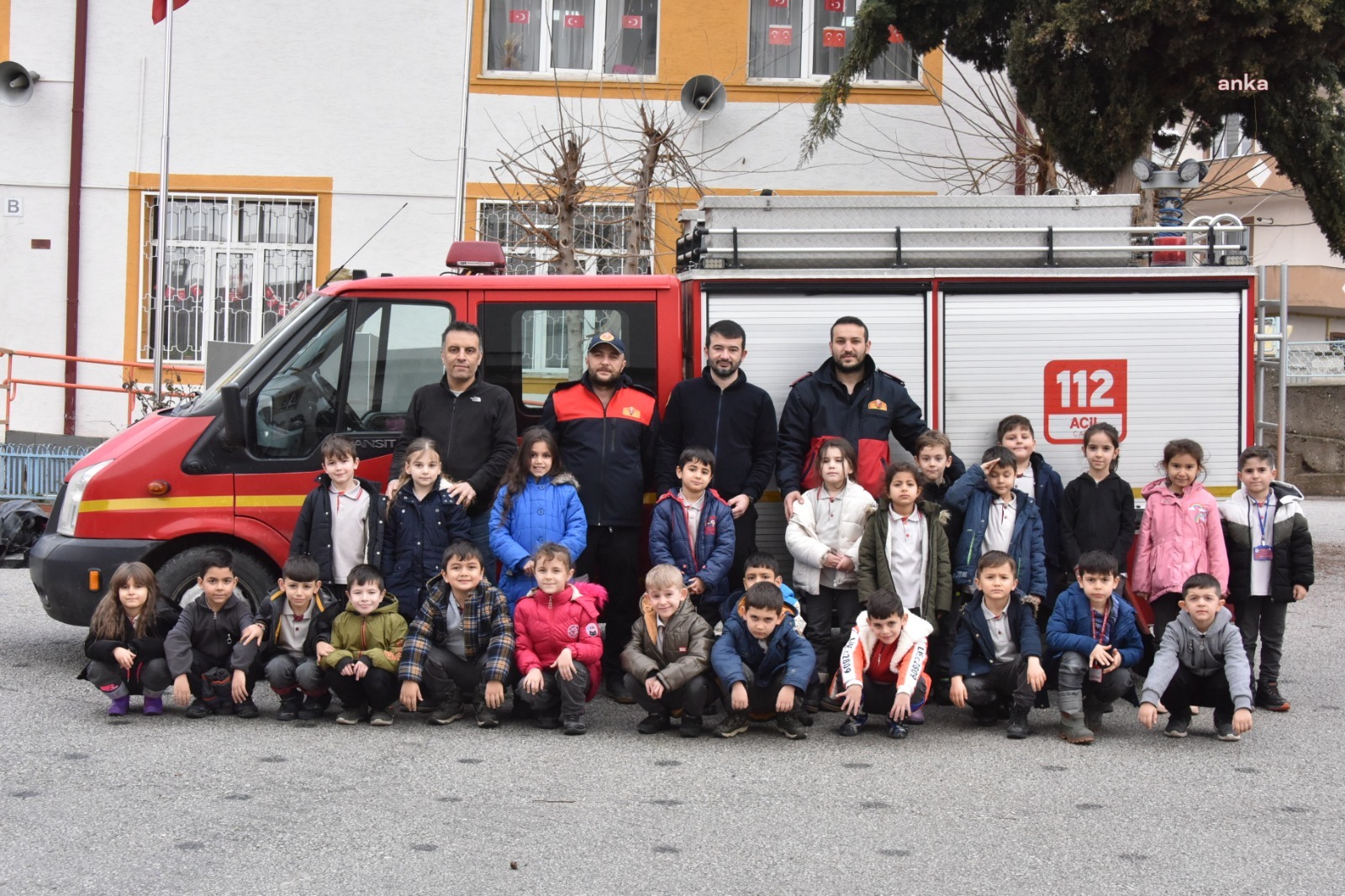 BOZÜYÜK BELEDİYESİ'NDEN İLKOKUL ÖĞRENCİLERİNE YANGIN EĞİTİMİ