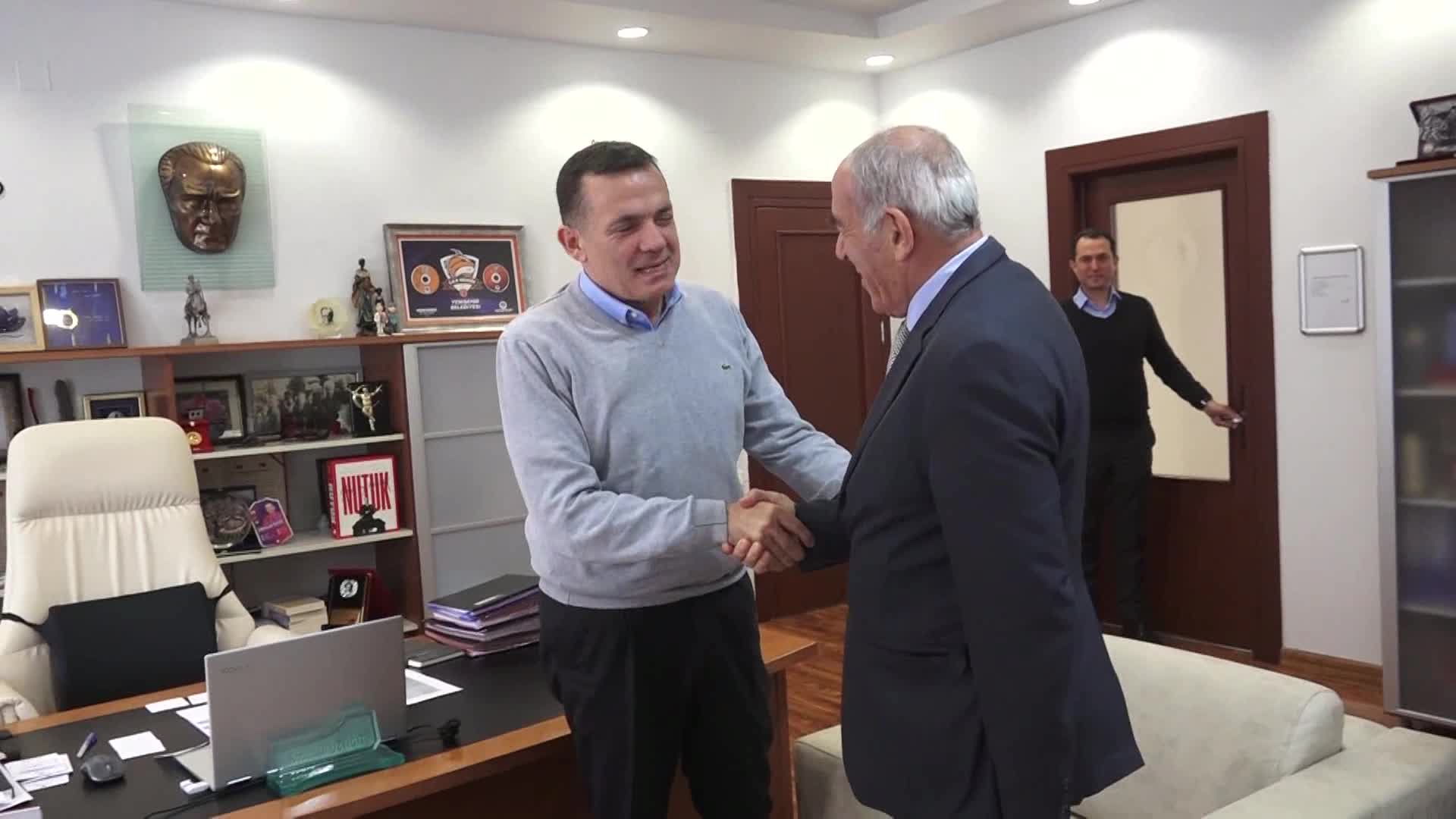 İNANÇ MERKEZLERİ VE STK’LARDAN YENİŞEHİR BELEDİYE BAŞKANI ÖZYİĞİT’E ZİYARET