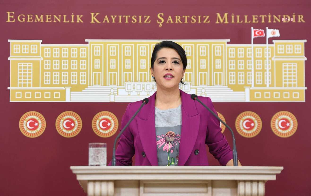 SEVDA KARACA GAZİANTEP ÜNİVERSİTESİ ÇOCUK HASTANESİ’NDE KAPANAN BÖLÜMLERİ BAKAN KOCA’YA SORDU