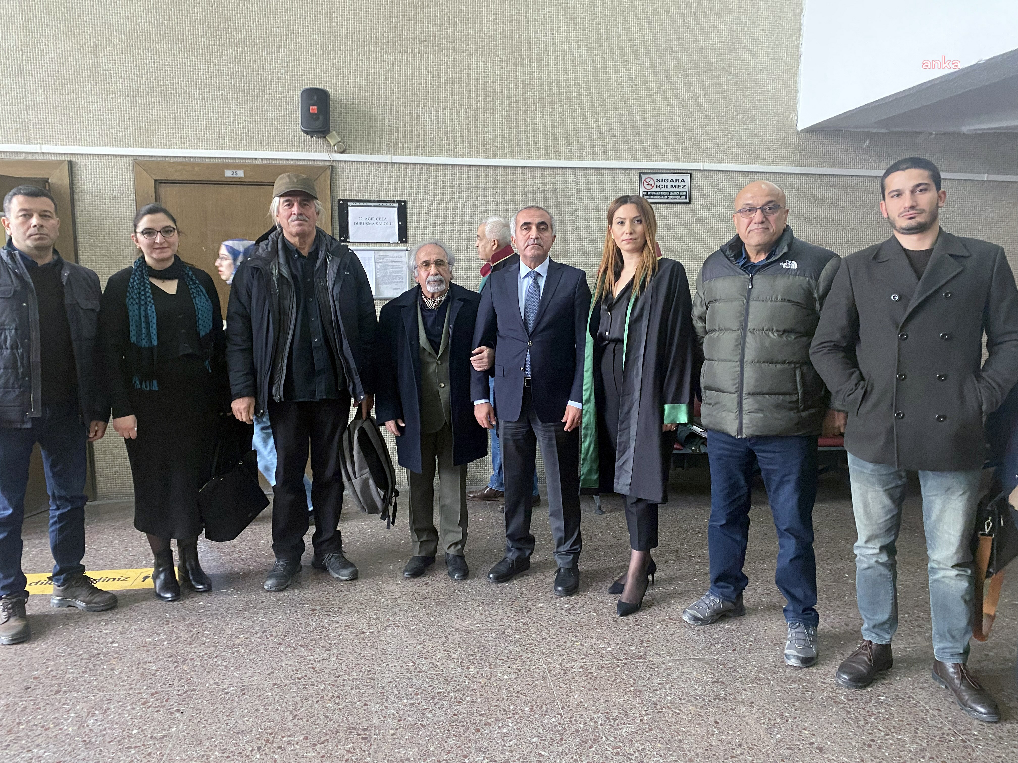 ANKA YAZI İŞLERİ MÜDÜRÜ ÇELİK'E AÇILAN DAVADA MAHKEME, 6 AY HAPİS CEZASI VERDİ VE BUNU ERTELEDİ. ÇELİK: “SUÇ YOKTUR, ORTADA SADECE YAZILMIŞ BİR TANE HABER VARDIR”