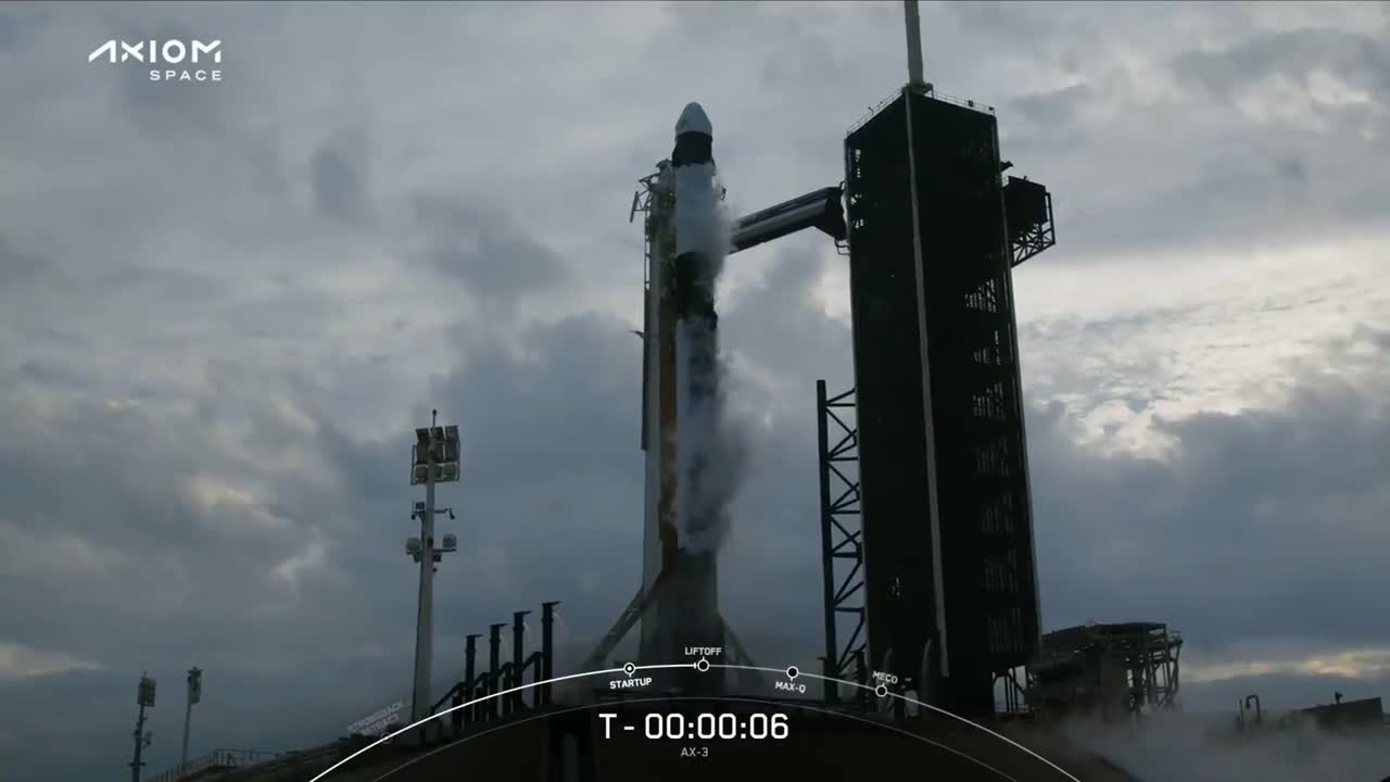 İLK TÜRK ASTRONOTU ALPER GEZERAVCI'NIN YER ALDIĞI ROKET, BAŞARIYLA FIRLATILDI