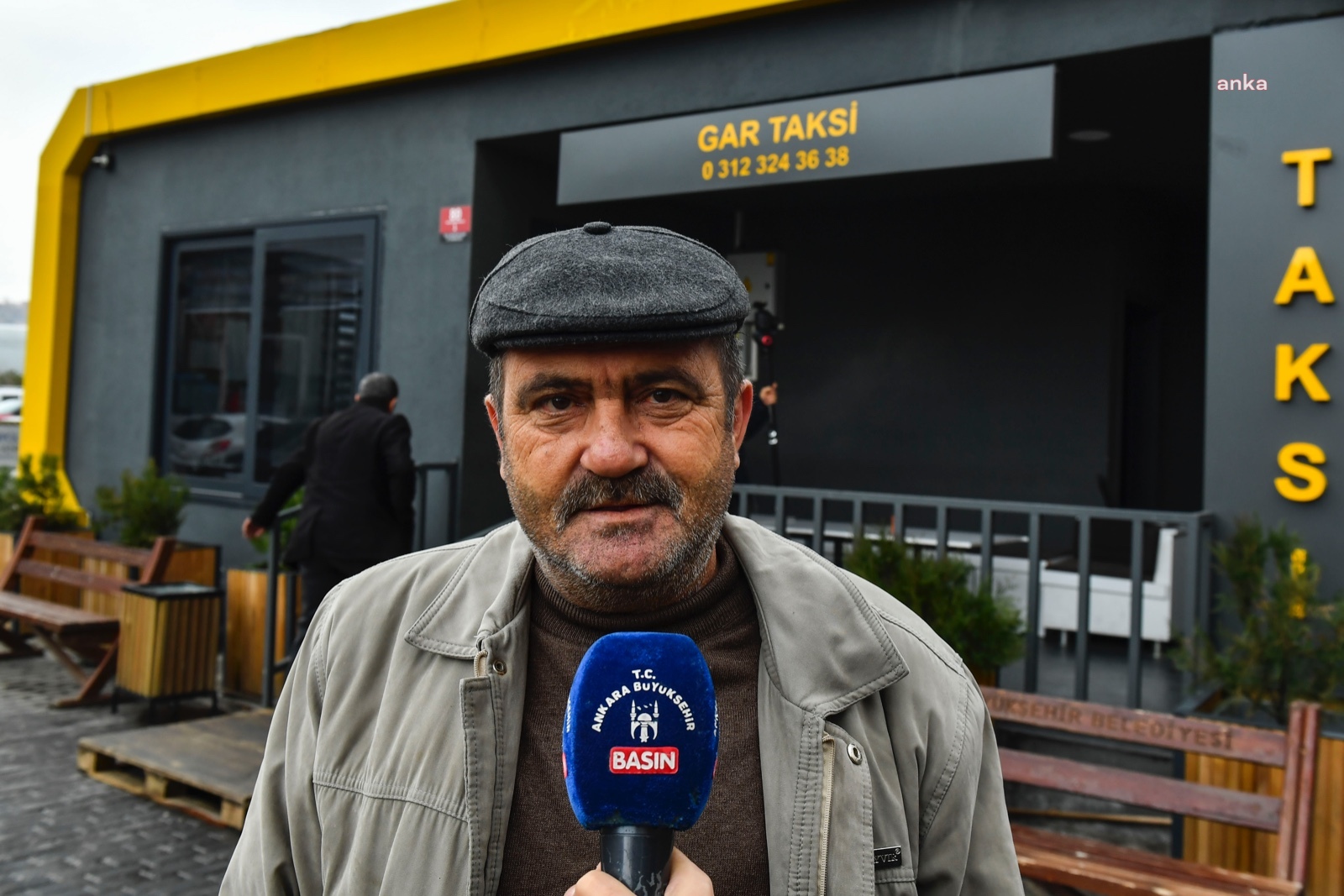 BAŞKENT'TE MODERN TAKSİ DURAKLARININ SAYISI ARTIYOR