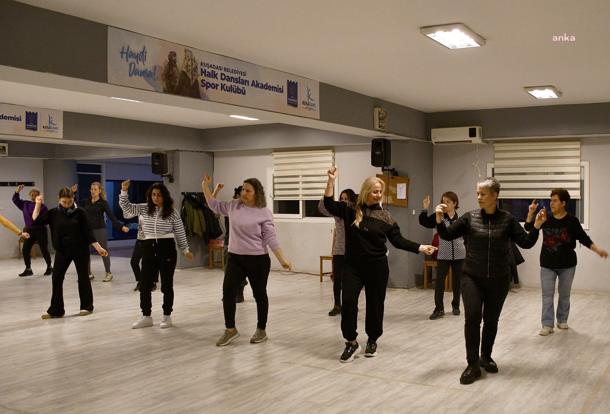 KUŞADASI BELEDİYESİ DANS SANATLARI AKADEMİSİ SPOR KULÜBÜ AÇILDI