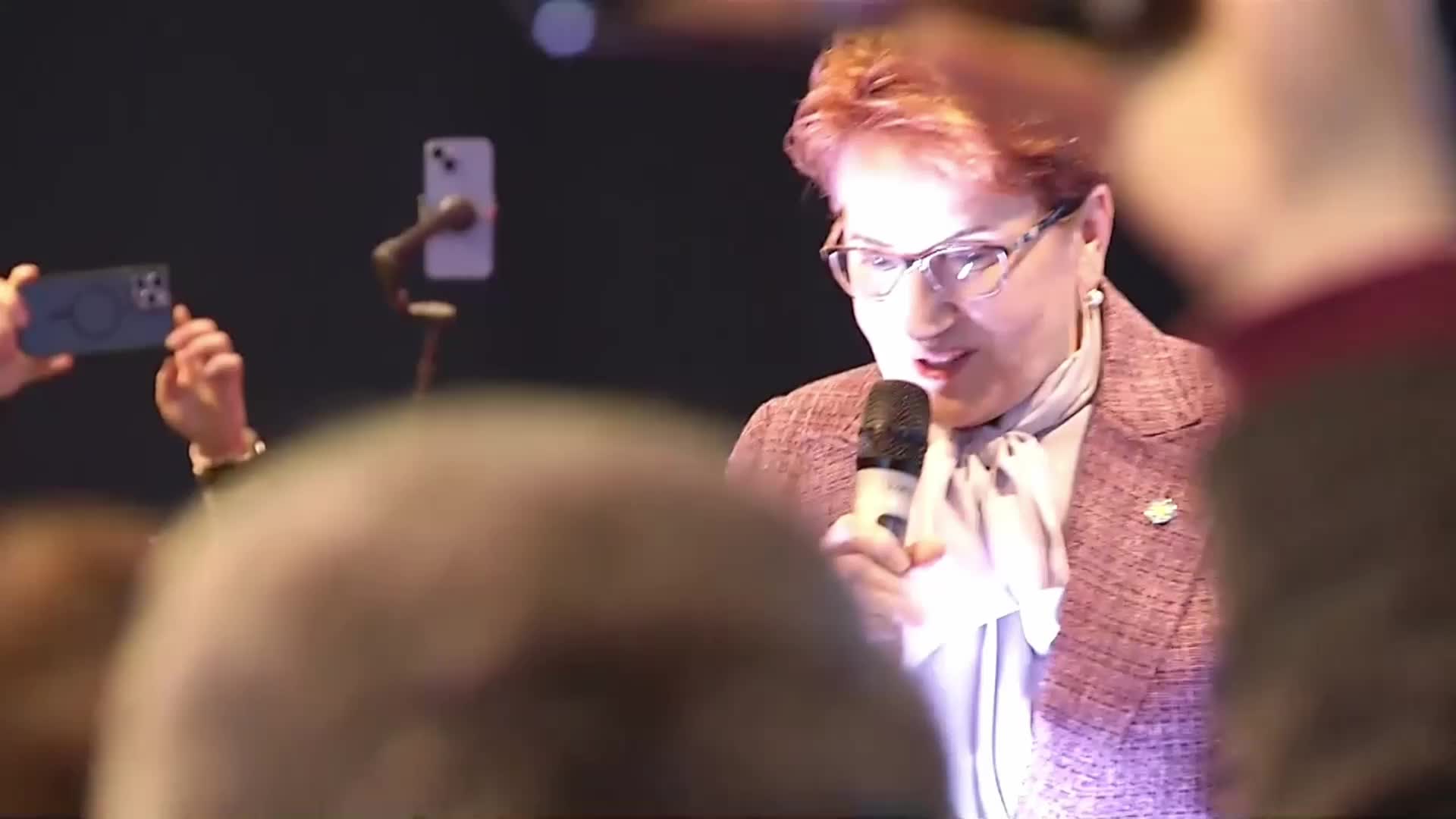 AKŞENER, SAMSUN’DA: “İYİ PARTİ’NİN HER BİR FERDİ, BAĞIMSIZ BİR TÜRKİYE’NİN, HÜR VE MÜSTAKİL BİR TÜRKİYE’NİN İNŞA EDİLMESİ İÇİN YOLA KOYULAN ATATÜRK’ÜN ARKASINDAN GİDENLERDİR”