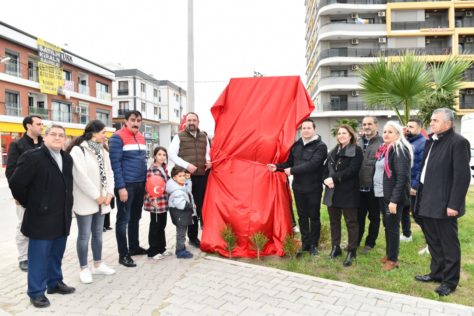 BAŞKAN GÜMRÜKÇÜ PARK AÇILIŞINDA 'ÖĞRENCİ YURDU' MÜJDESİ VERDİ