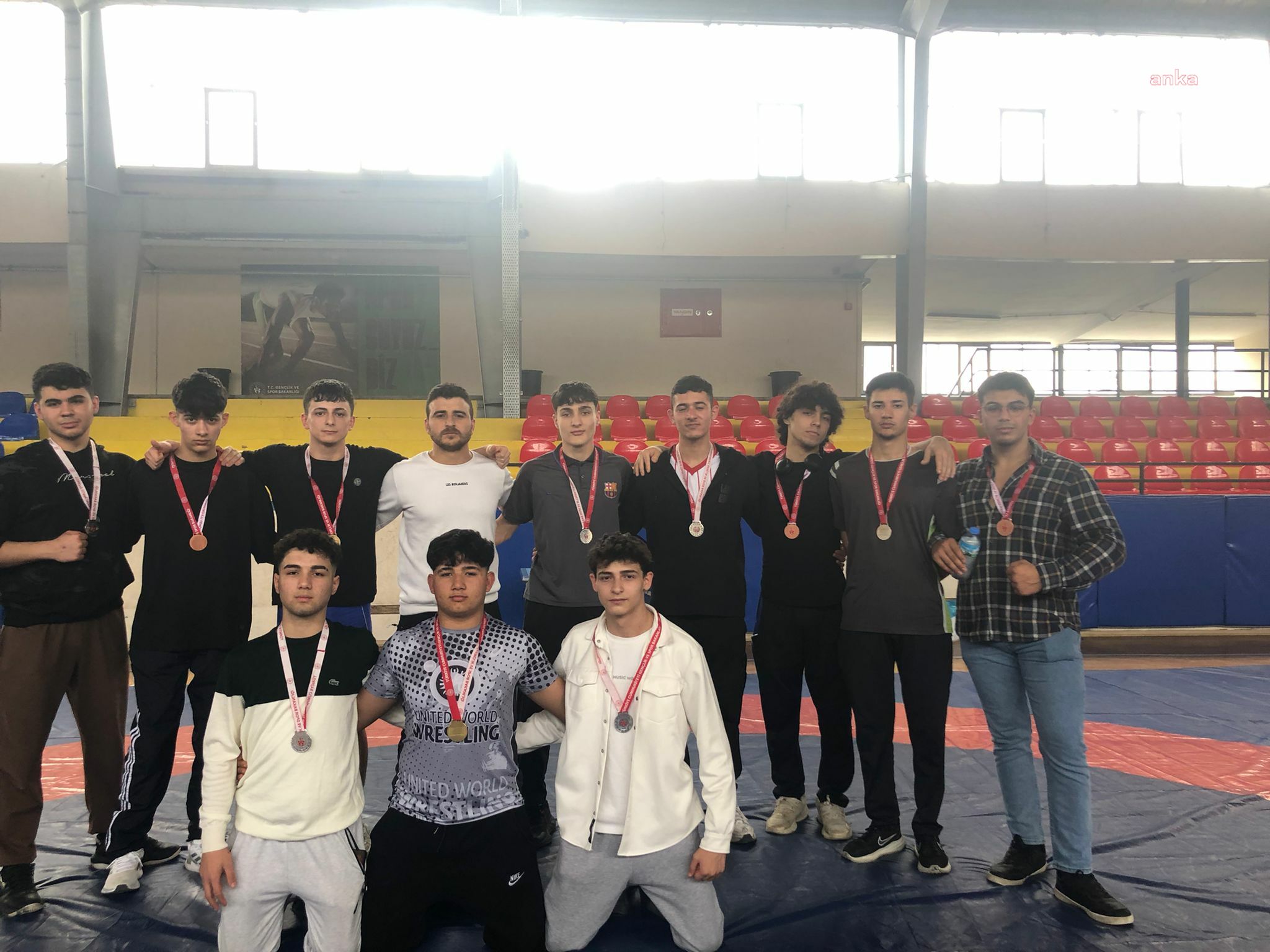 TORBALI BELEDİYESİ GÜREŞ TAKIMINDAN TARİHİ BAŞARI