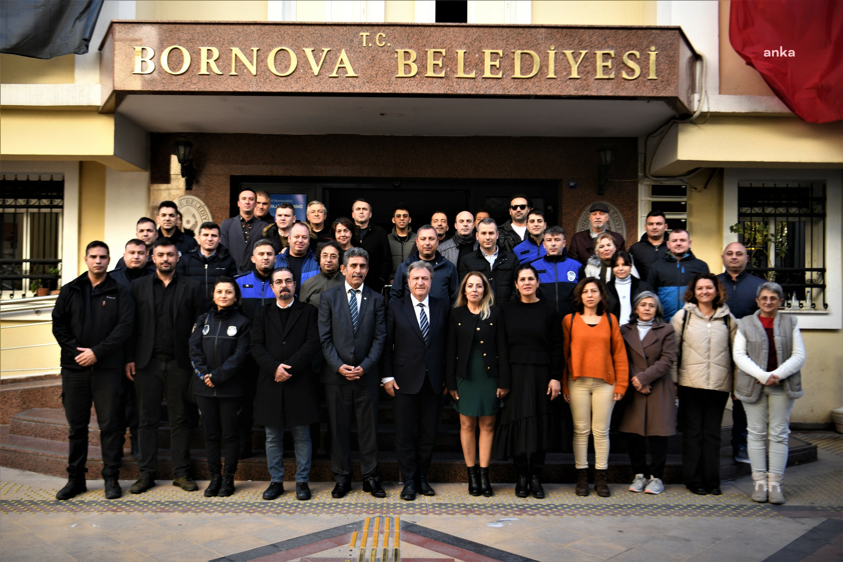 BORNOVA BELEDİYESİ'NDEN TÜM ÇALIŞANLARI SEVİNDİREN SÖZLEŞME