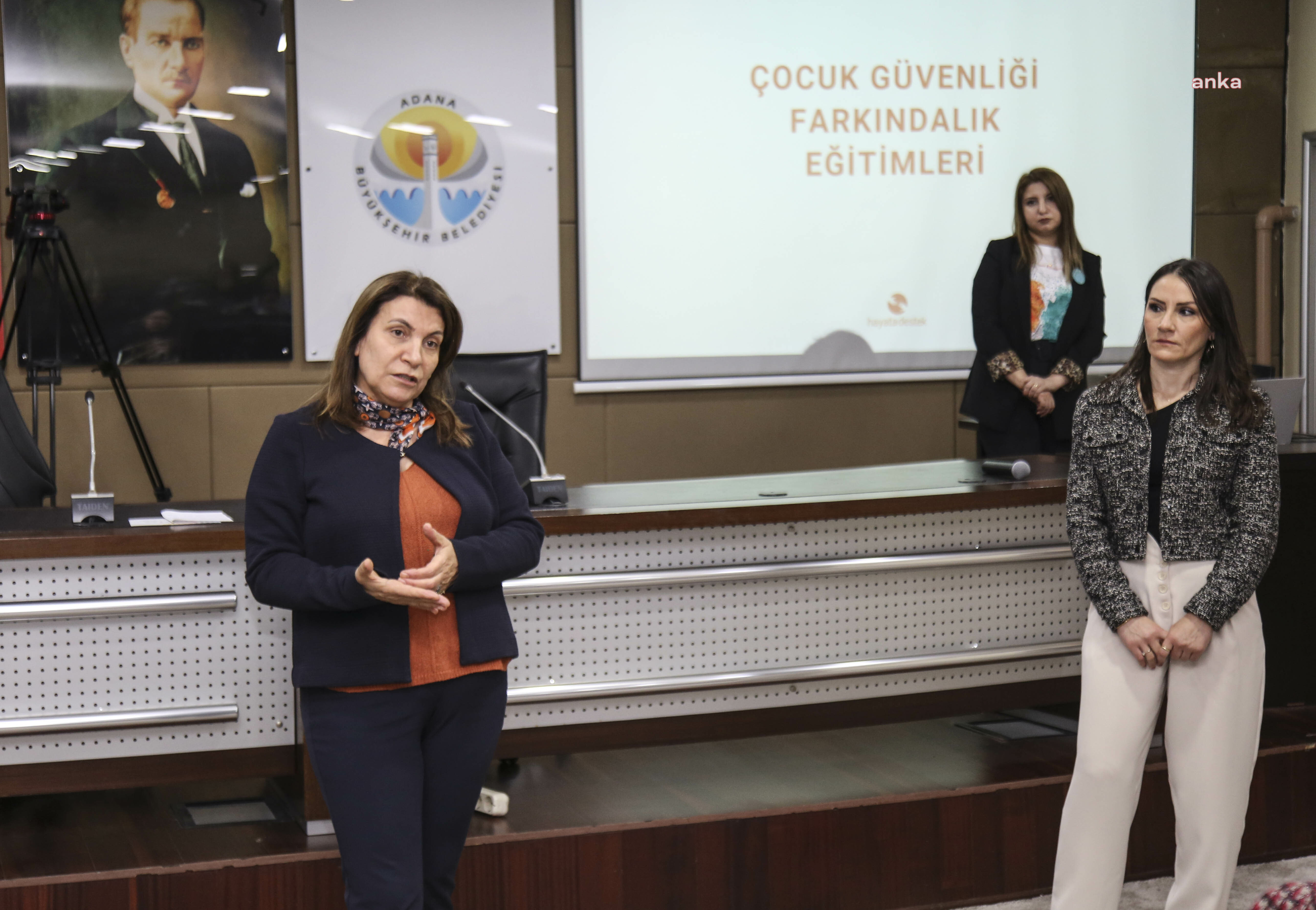ADANA'DA ÇOCUK GÜVENLİĞİ FARKINDALIK EĞİTİMİ